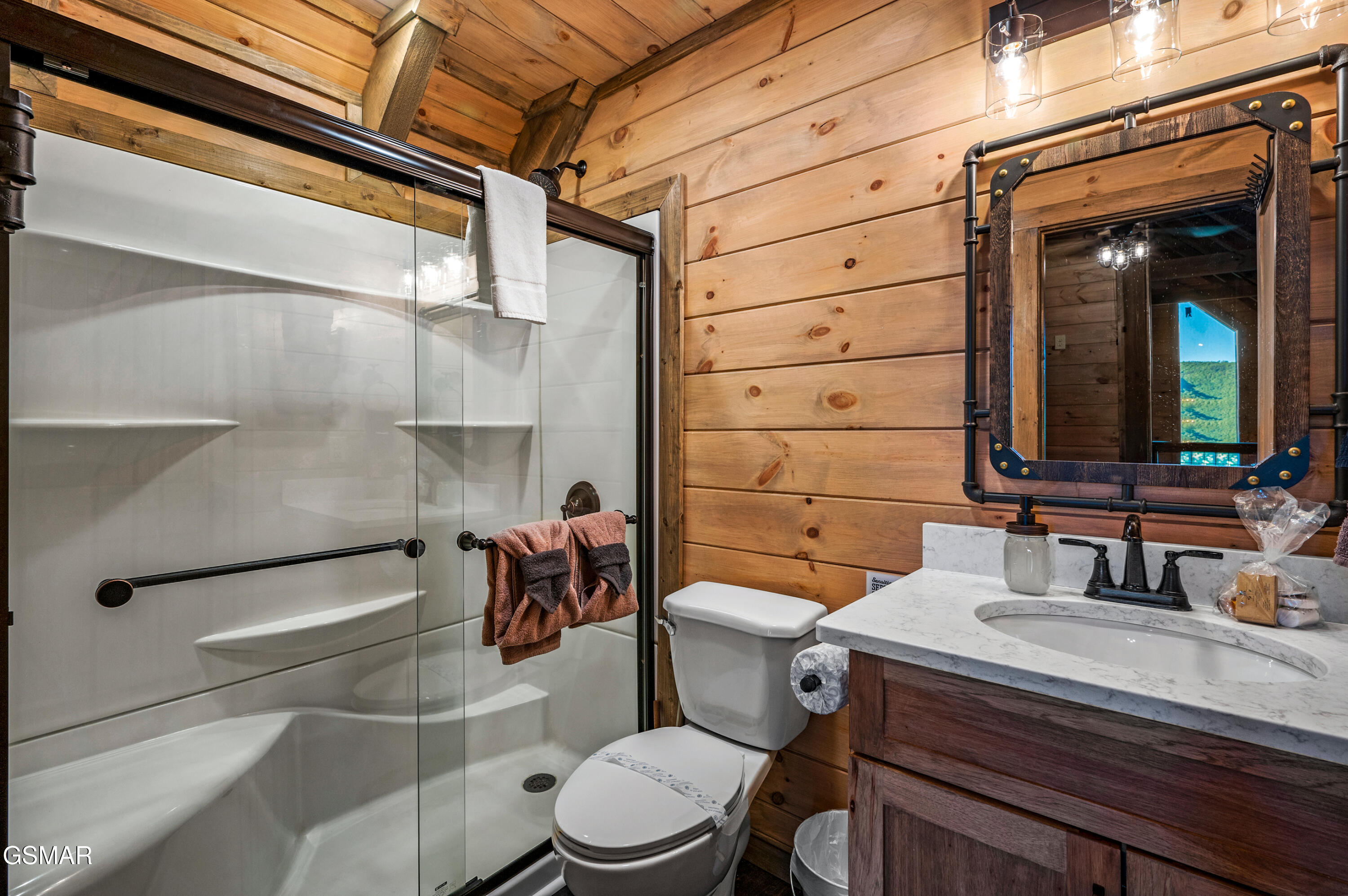 1606 Dove Wing Way Sevierville TN 37862