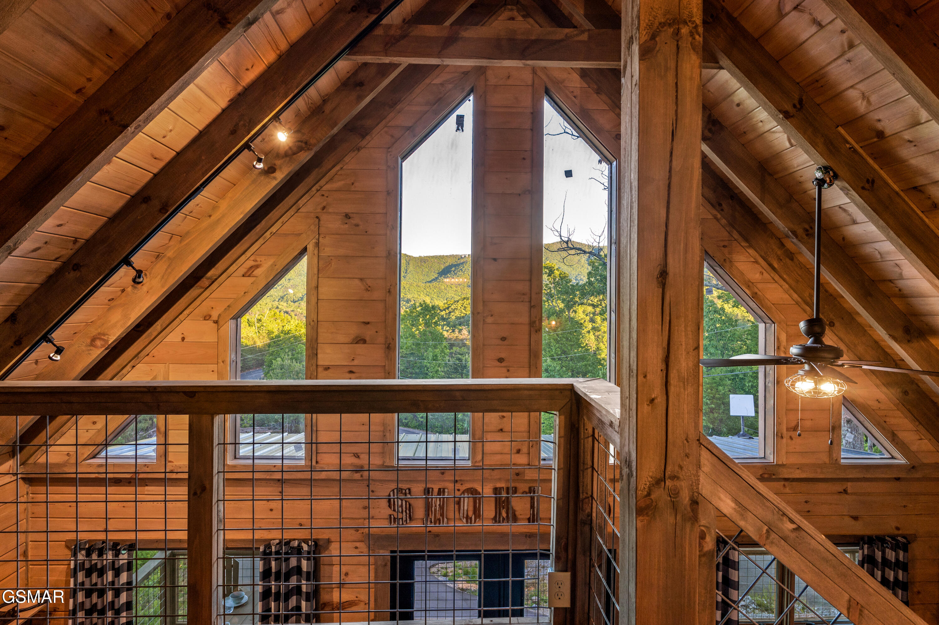 1606 Dove Wing Way Sevierville TN 37862