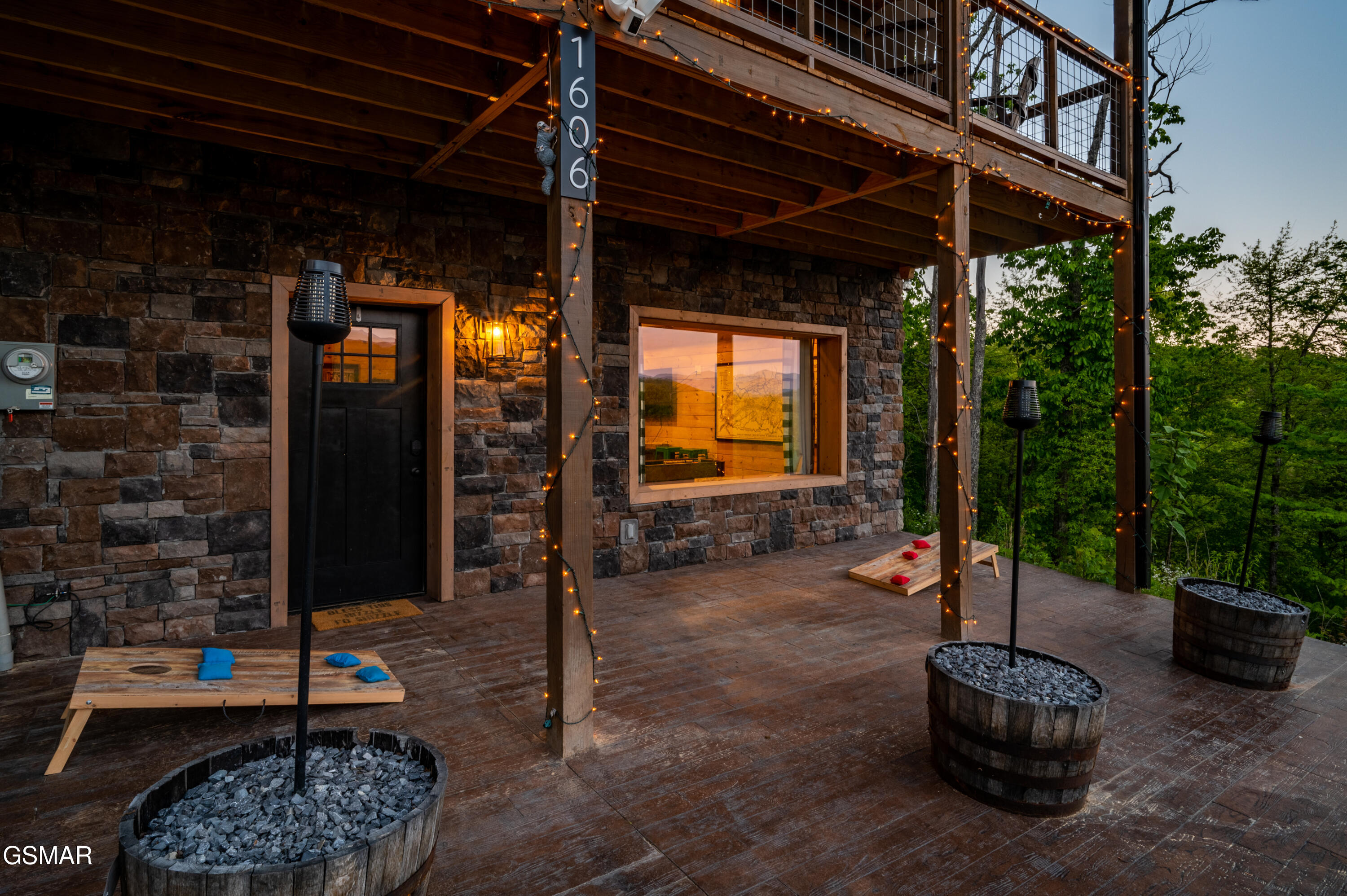 1606 Dove Wing Way Sevierville TN 37862