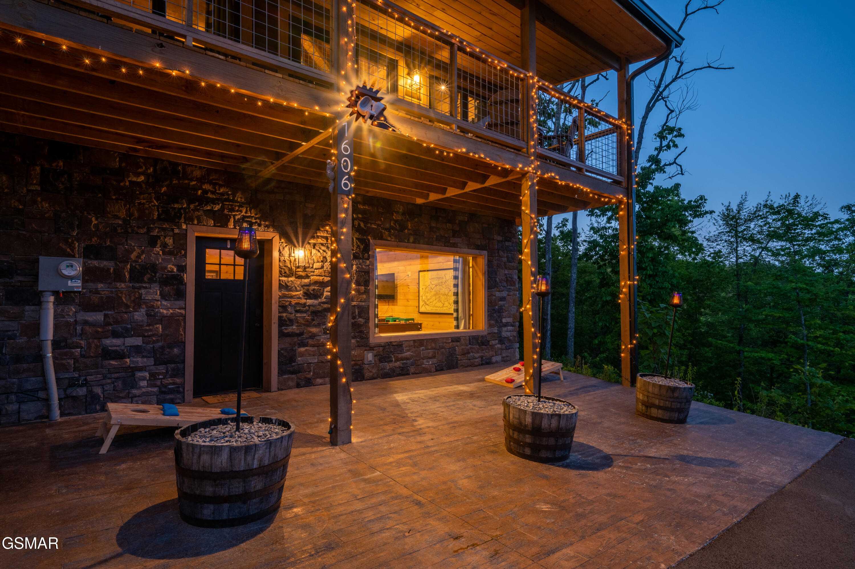 1606 Dove Wing Way Sevierville TN 37862