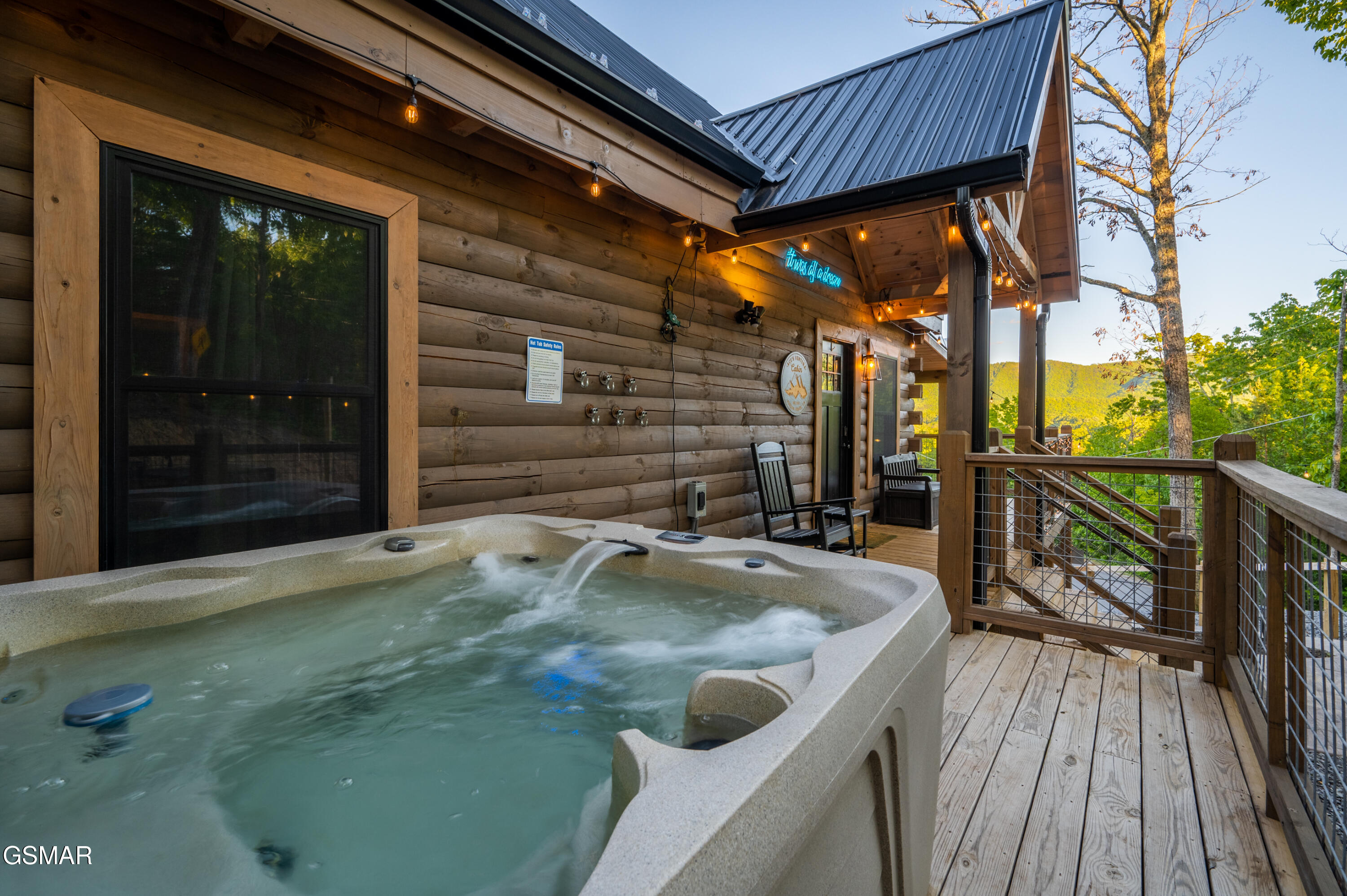 1606 Dove Wing Way Sevierville TN 37862