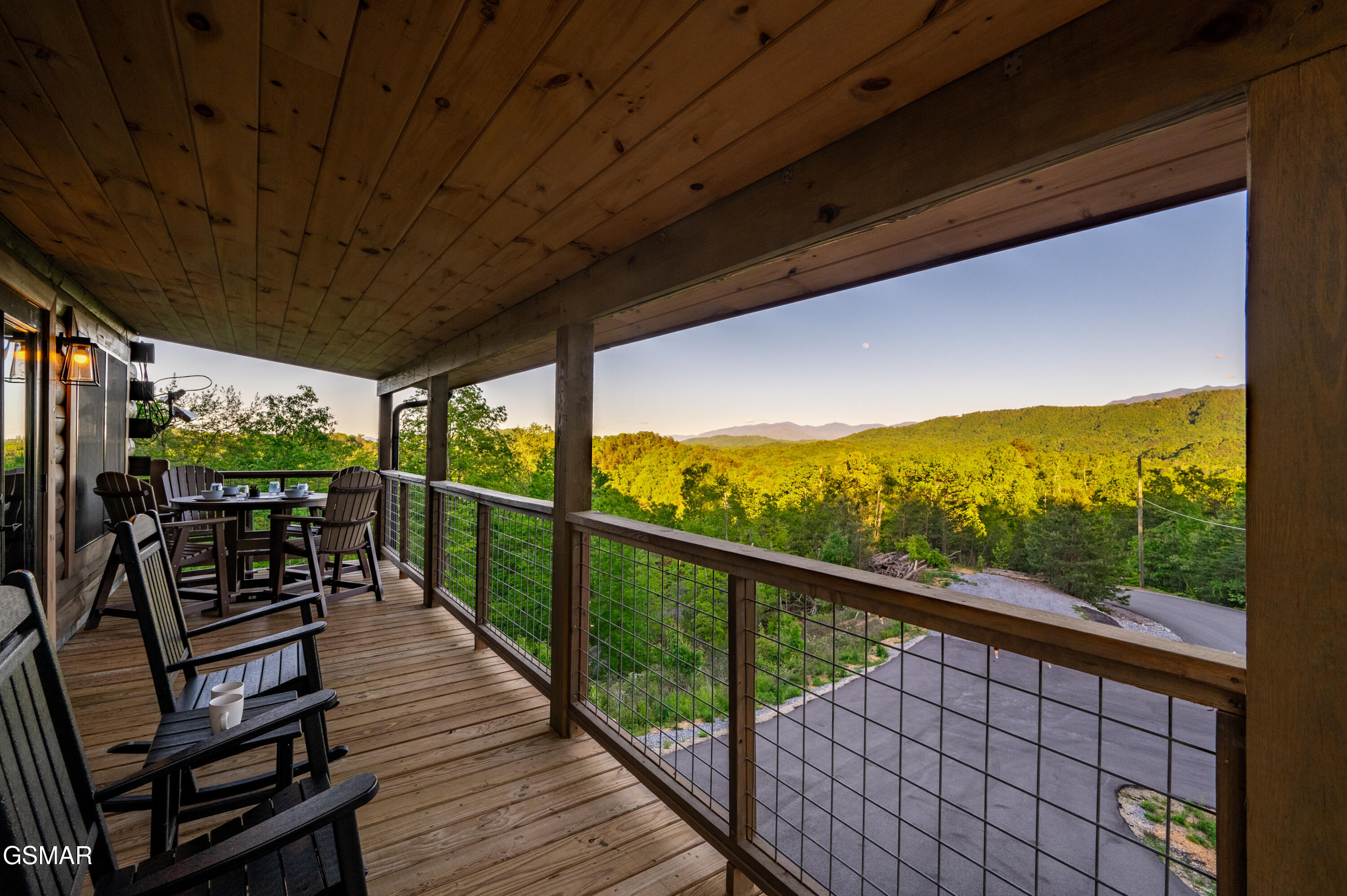 1606 Dove Wing Way Sevierville TN 37862