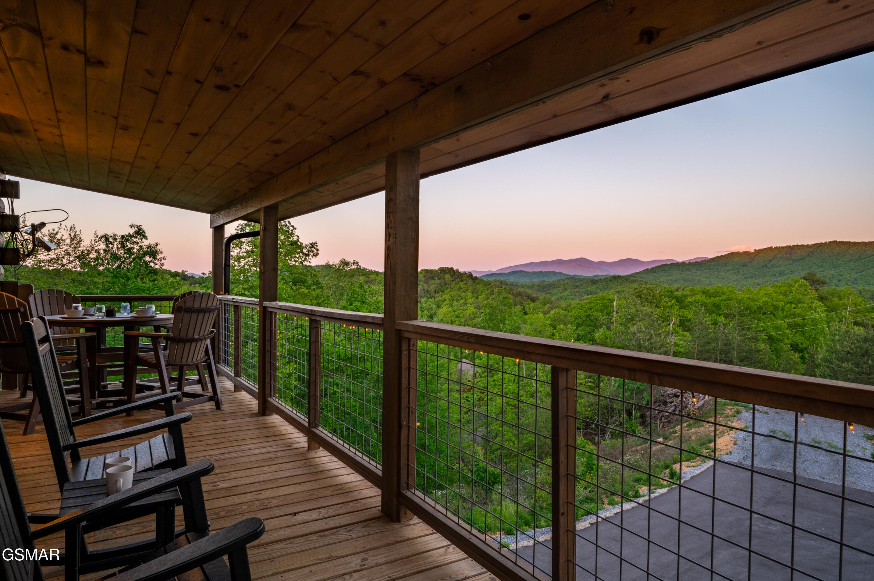 1606 Dove Wing Way Sevierville TN 37862