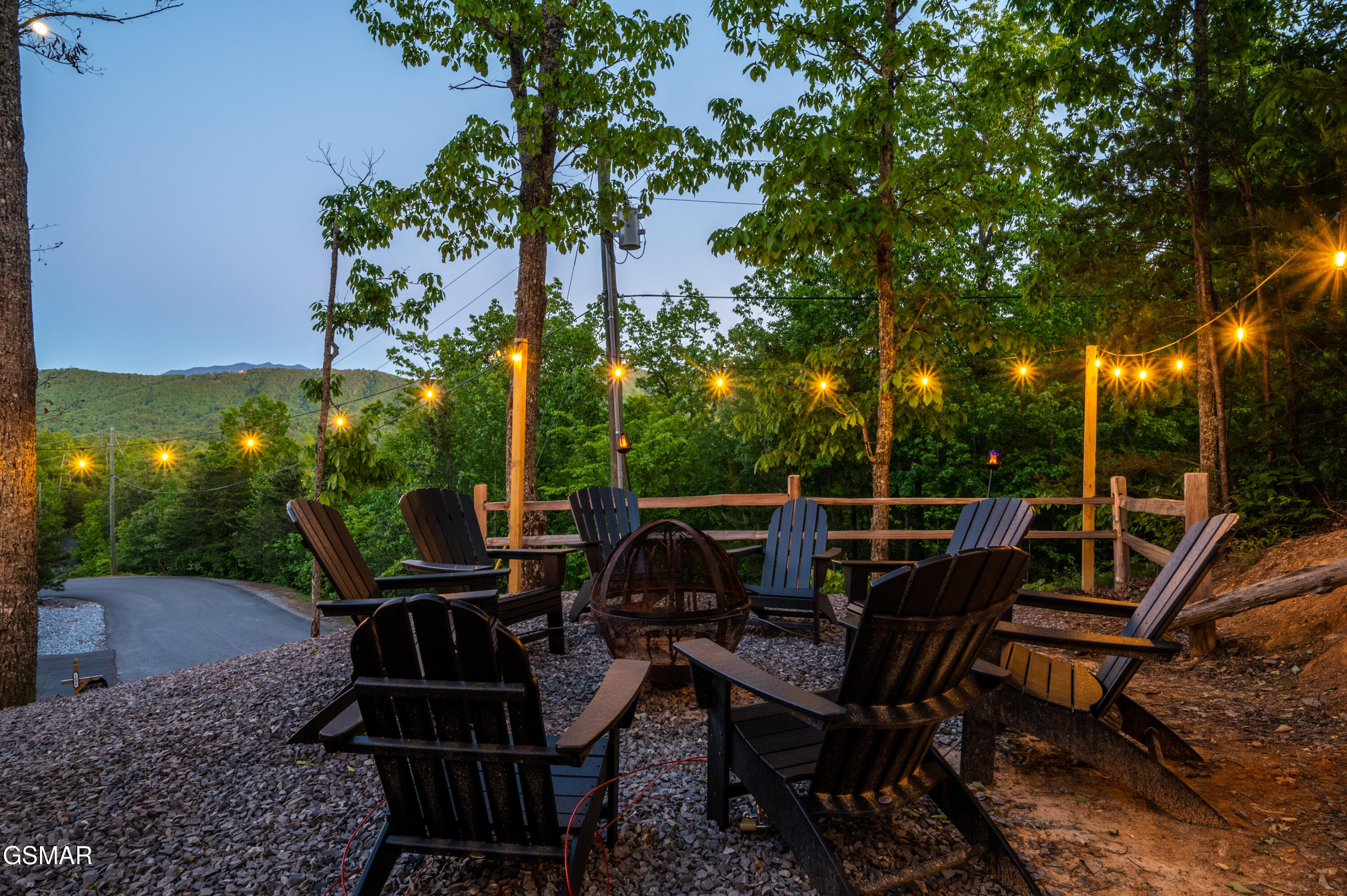 1606 Dove Wing Way Sevierville TN 37862