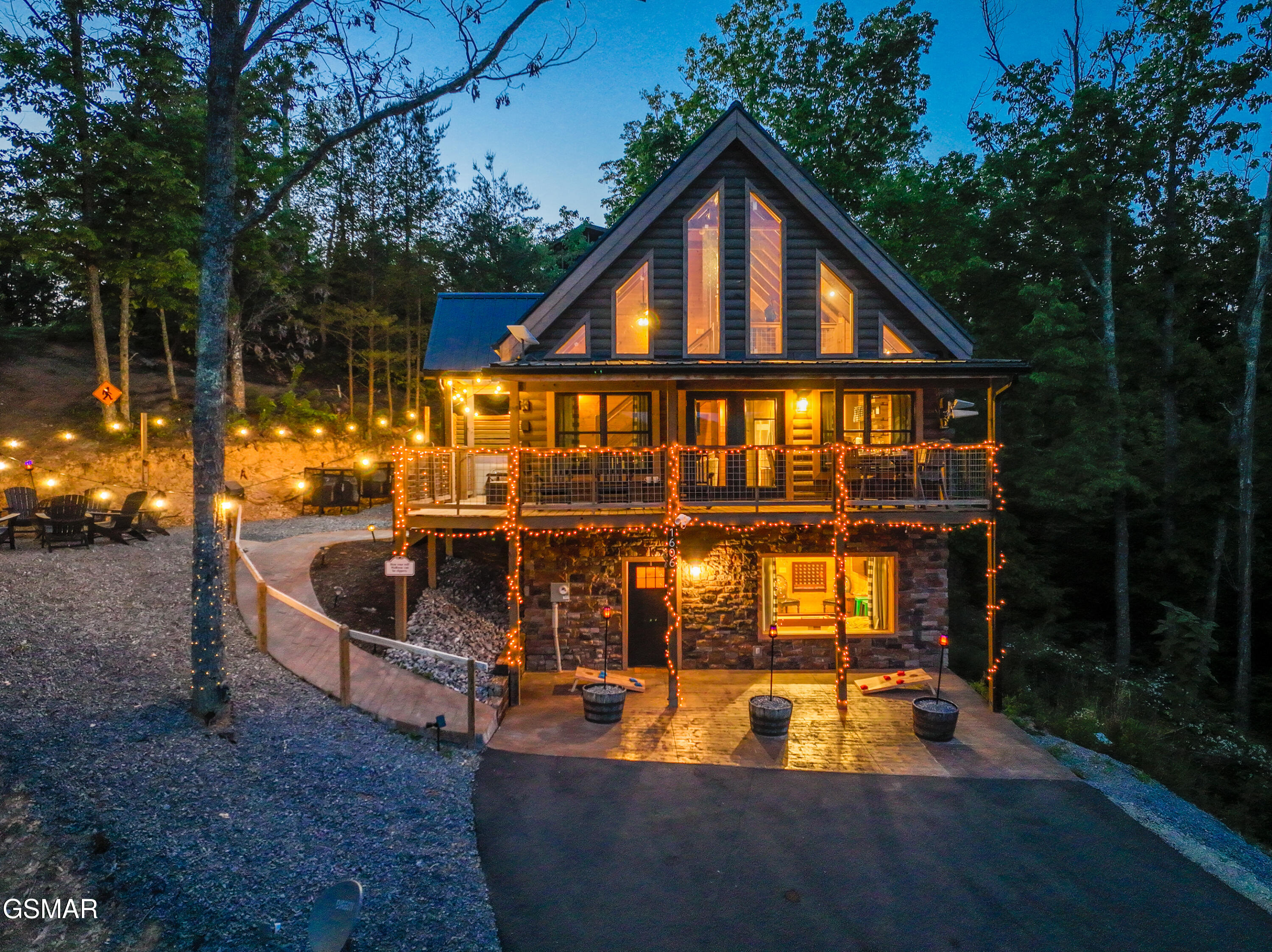 1606 Dove Wing Way Sevierville TN 37862