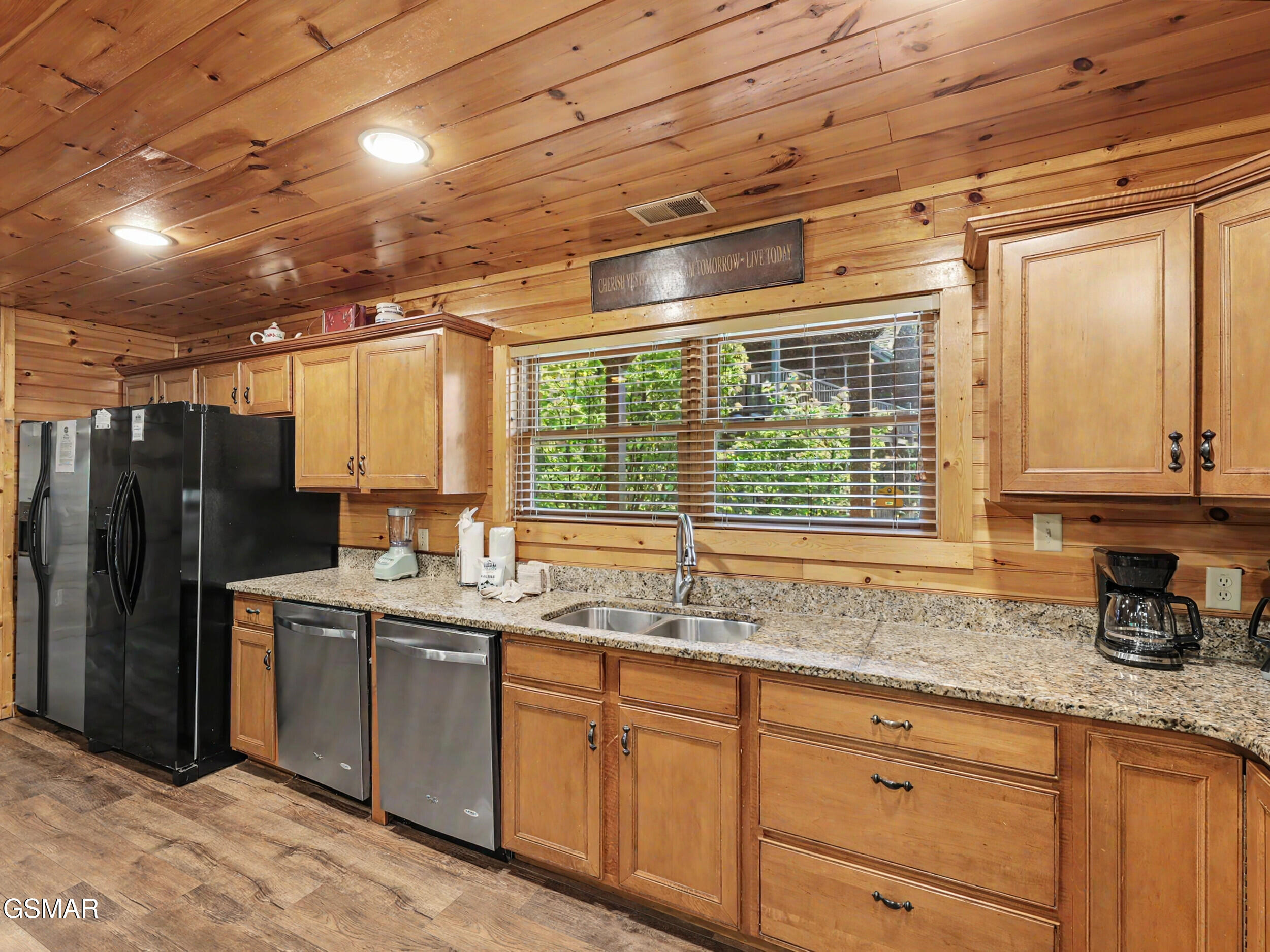 805 Spirit Loop Way Gatlinburg TN 37738