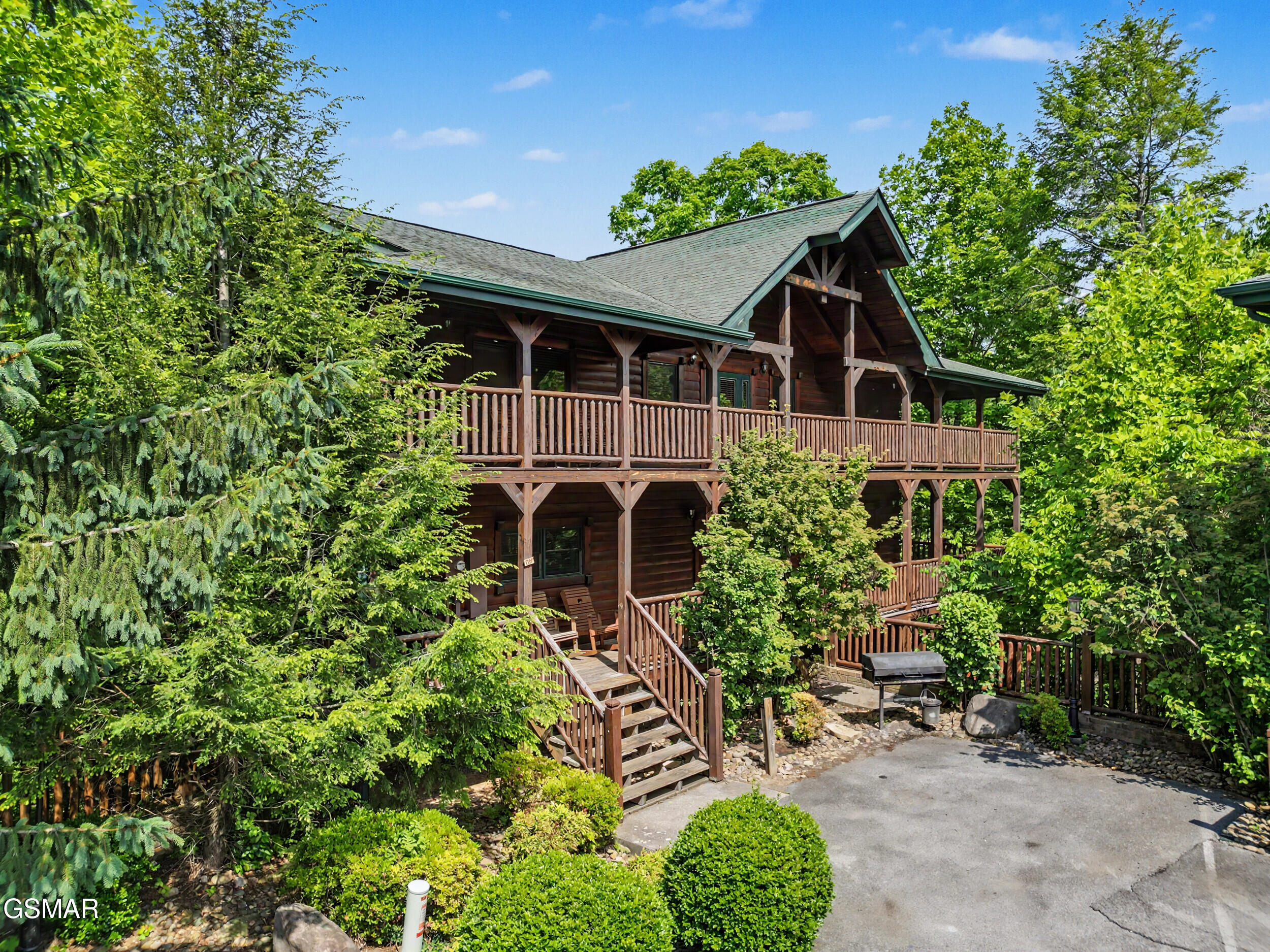 805 Spirit Loop Way Gatlinburg TN 37738