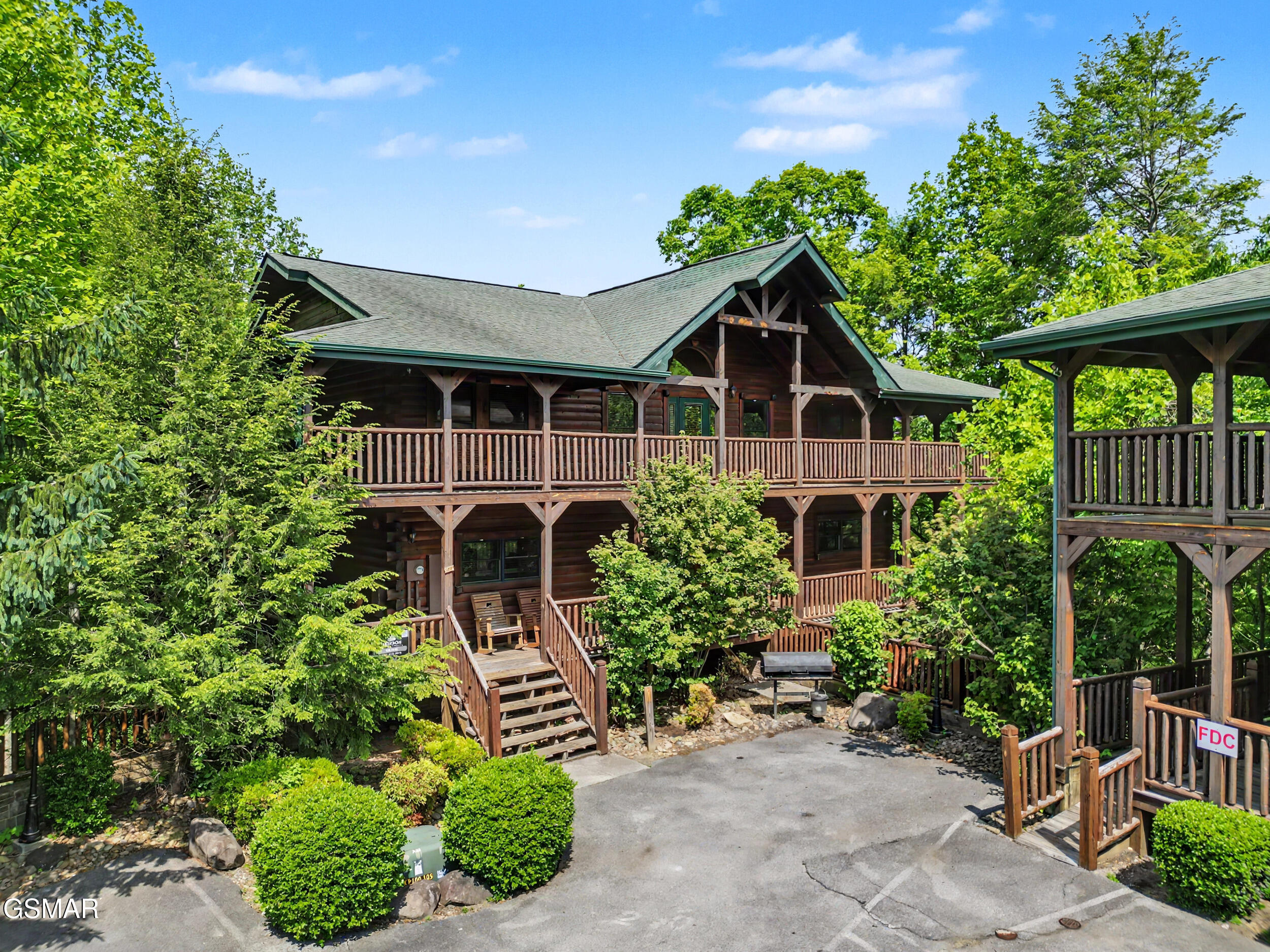 805 Spirit Loop Way Gatlinburg TN 37738