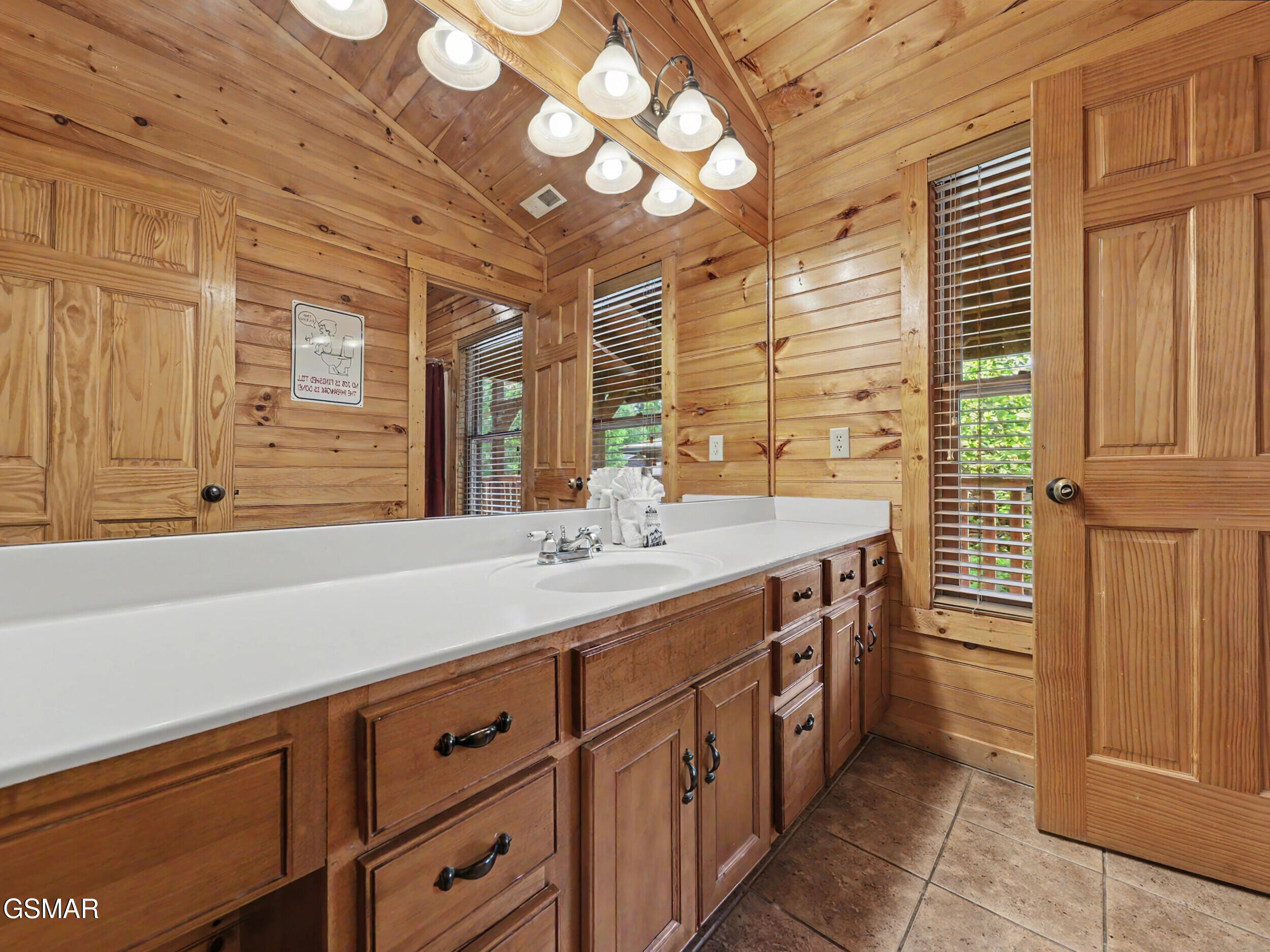 805 Spirit Loop Way Gatlinburg TN 37738