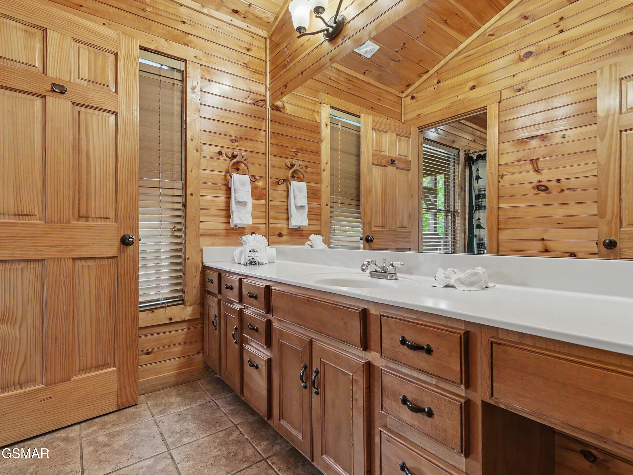 805 Spirit Loop Way Gatlinburg TN 37738