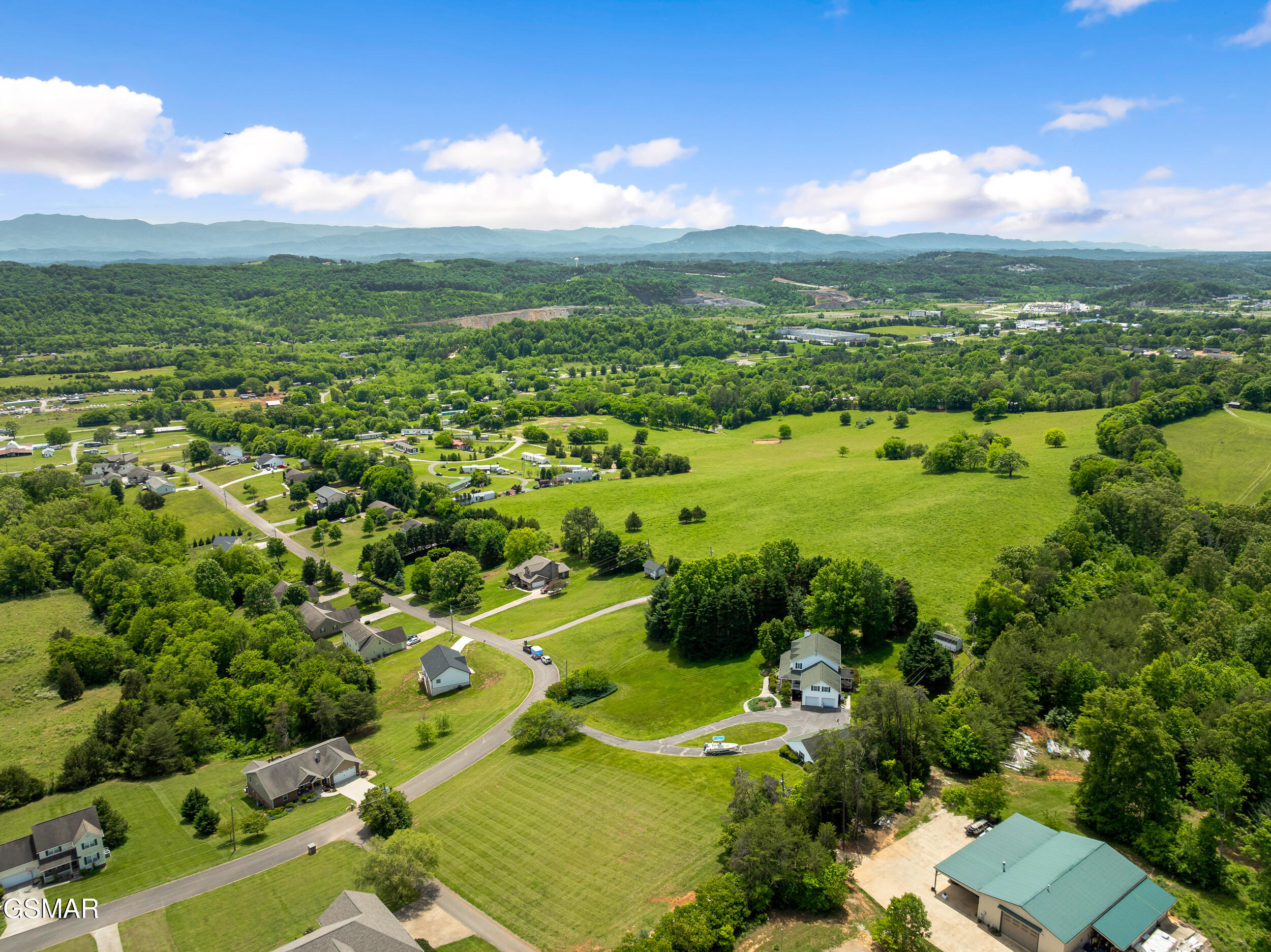 3886 Settlers Trail Kodak TN 37764