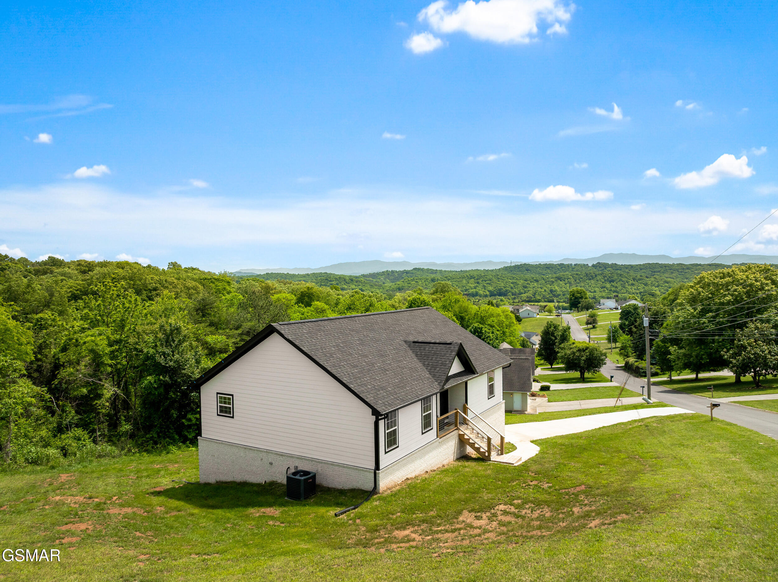 3886 Settlers Trail Kodak TN 37764