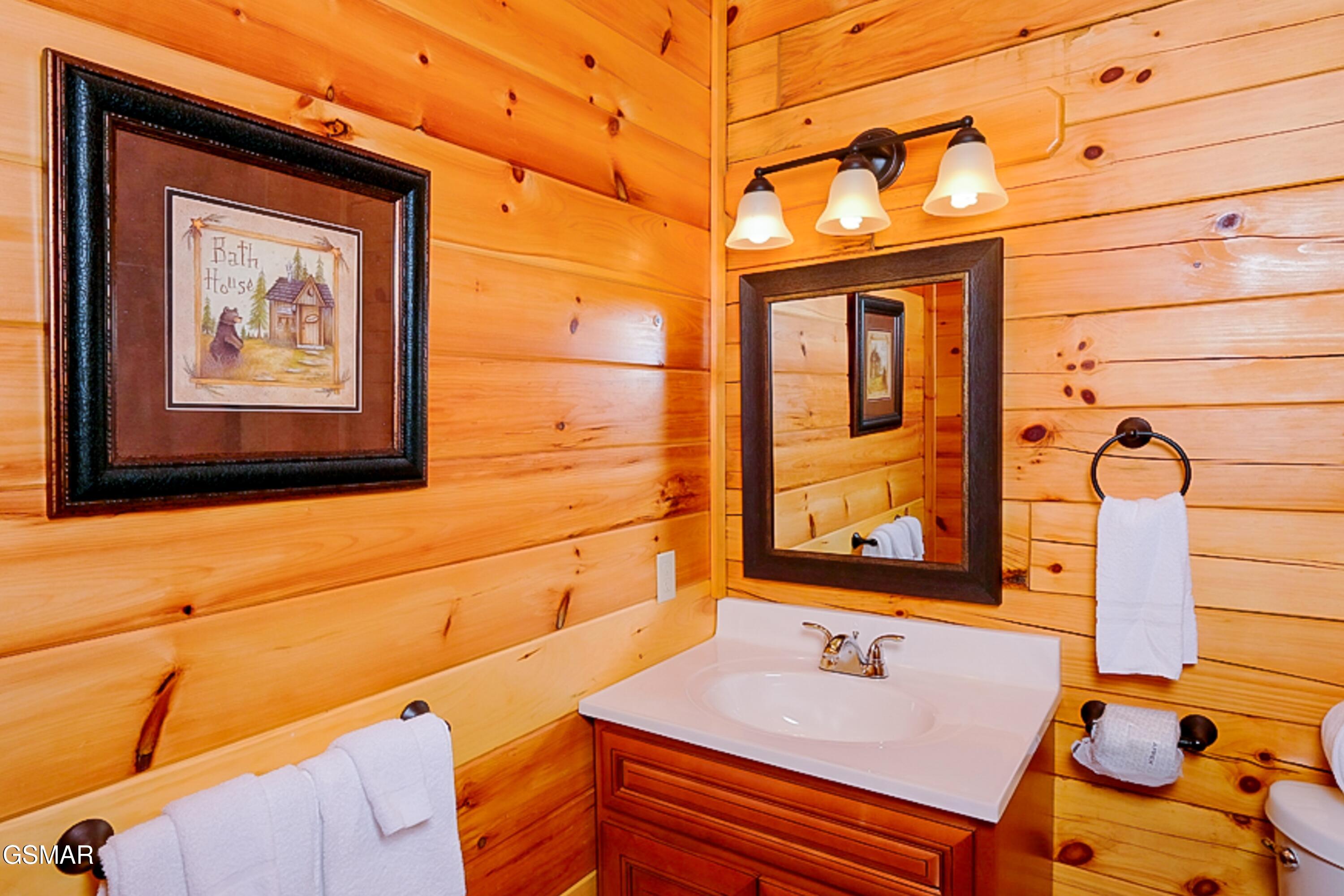 4827 Highland Place Way Pigeon Forge TN 37863