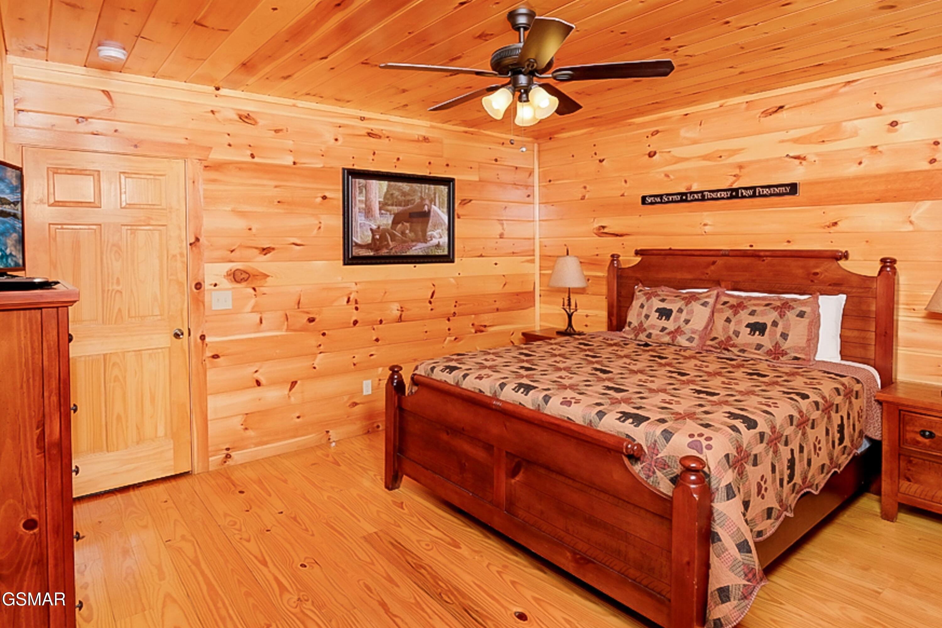4827 Highland Place Way Pigeon Forge TN 37863