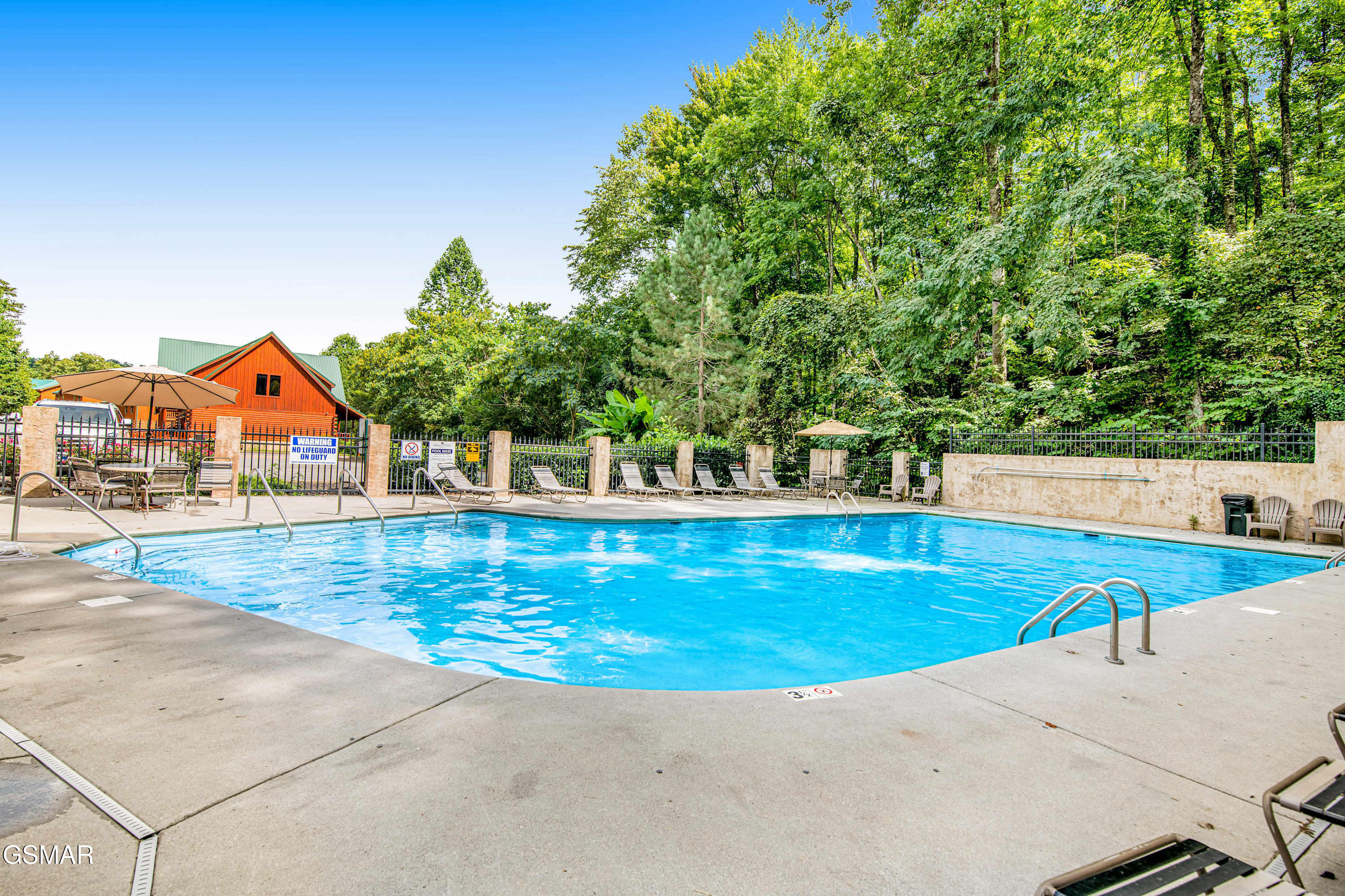 4827 Highland Place Way Pigeon Forge TN 37863