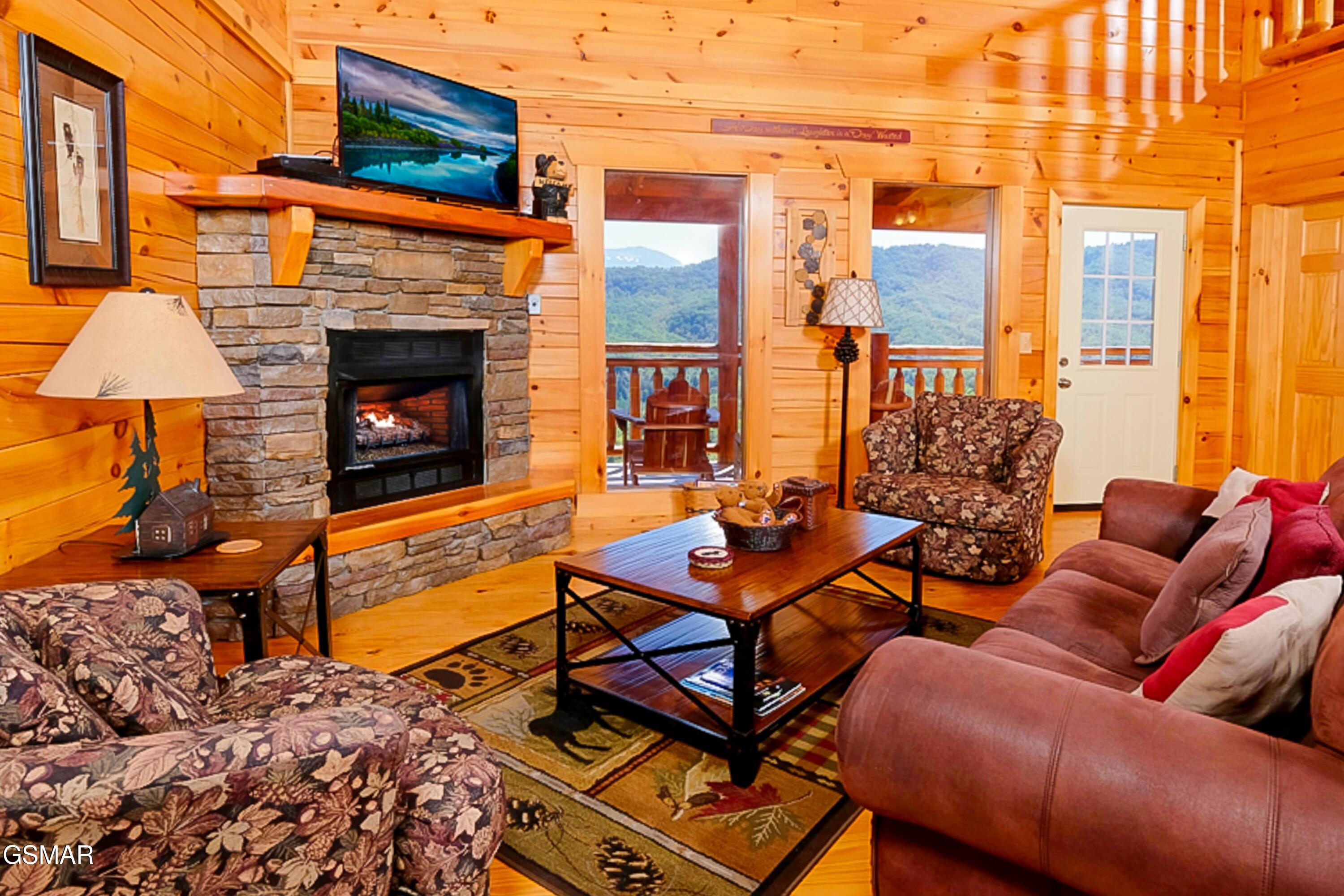 4827 Highland Place Way Pigeon Forge TN 37863