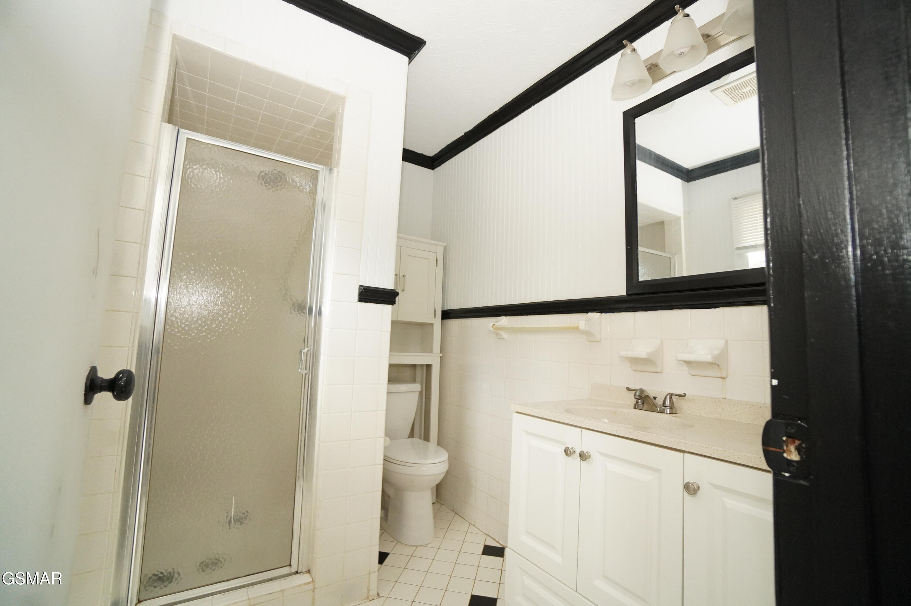 1725 Russell Street Morristown TN 37813