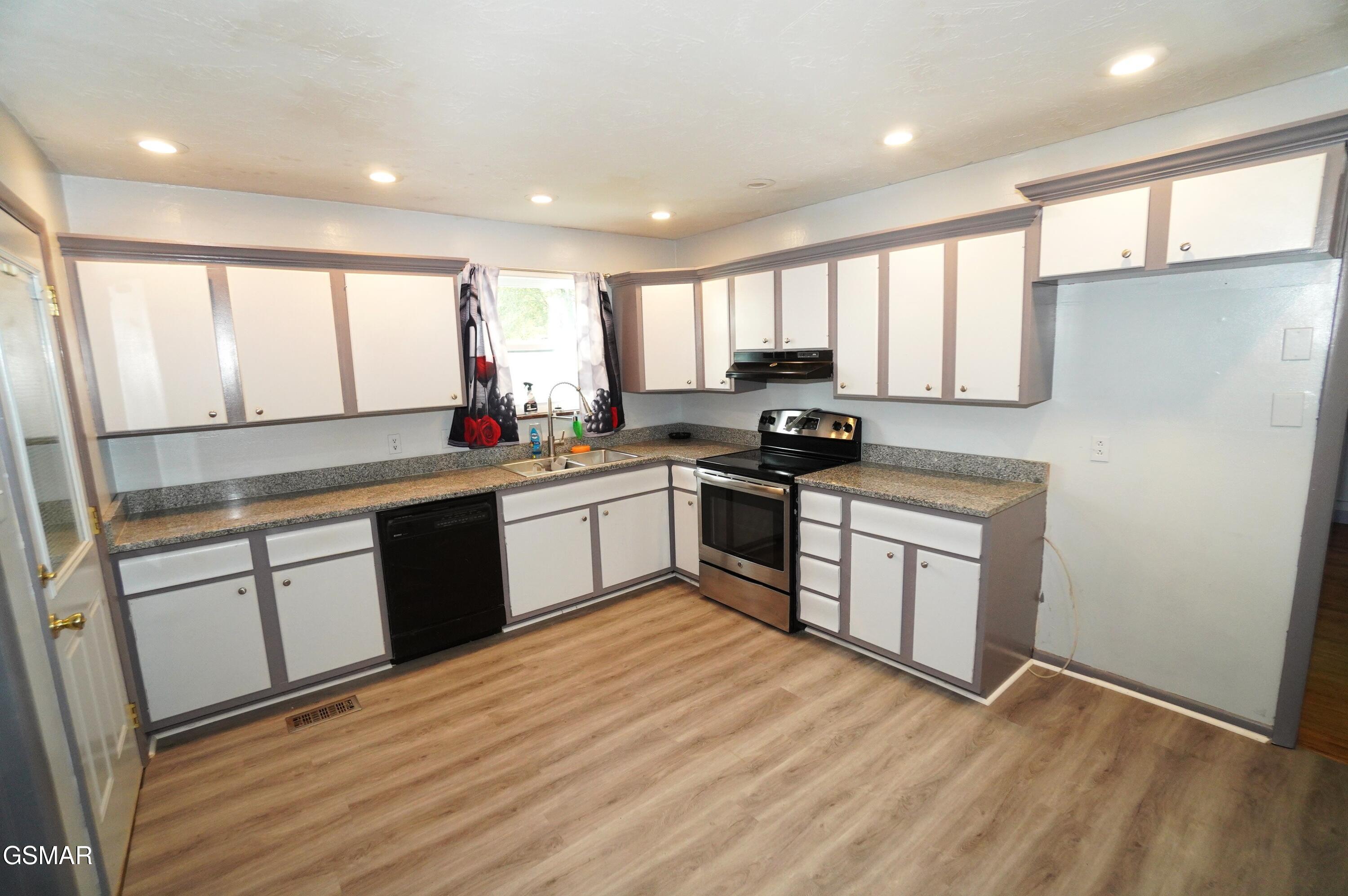 1725 Russell Street Morristown TN 37813