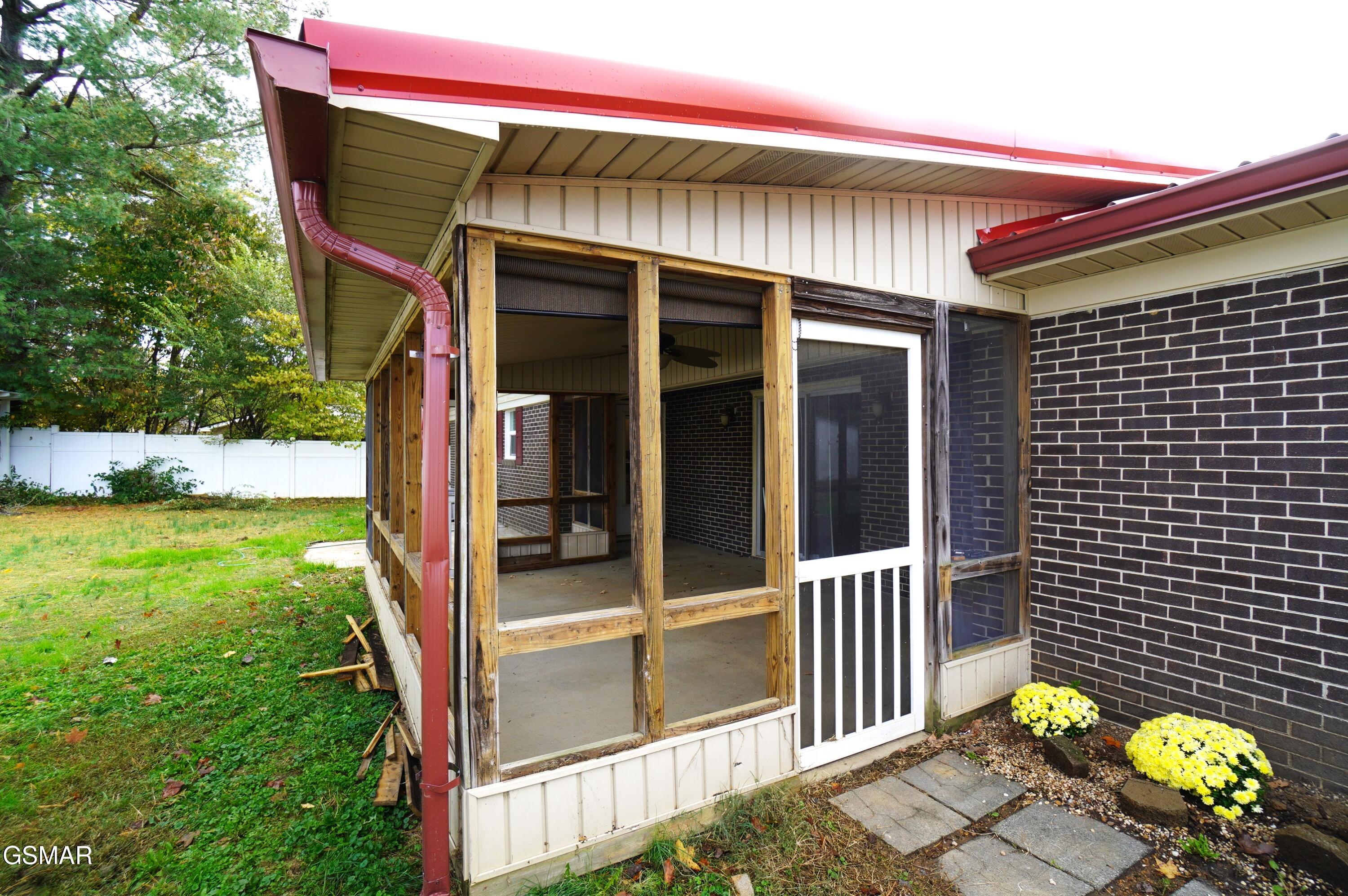 1725 Russell Street Morristown TN 37813