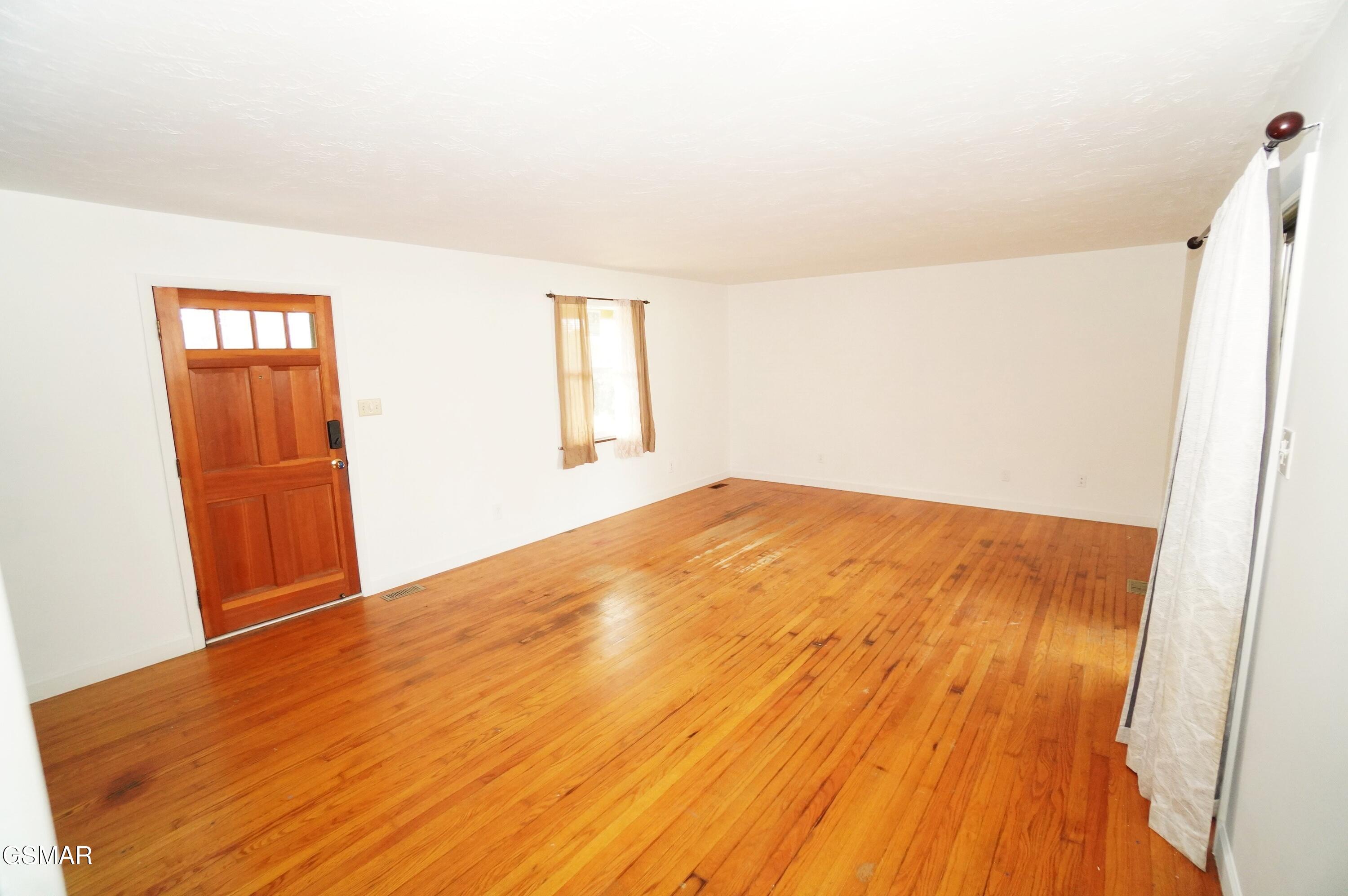 1725 Russell Street Morristown TN 37813