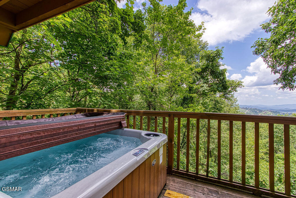 1651 Arbon Court Gatlinburg TN 37738