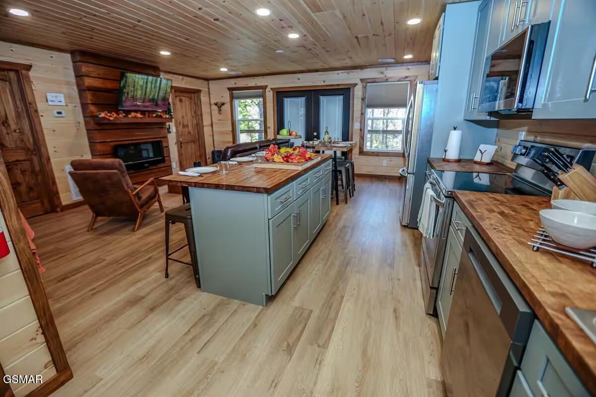 433 Ball Mountain Lane Gatlinburg TN 37738