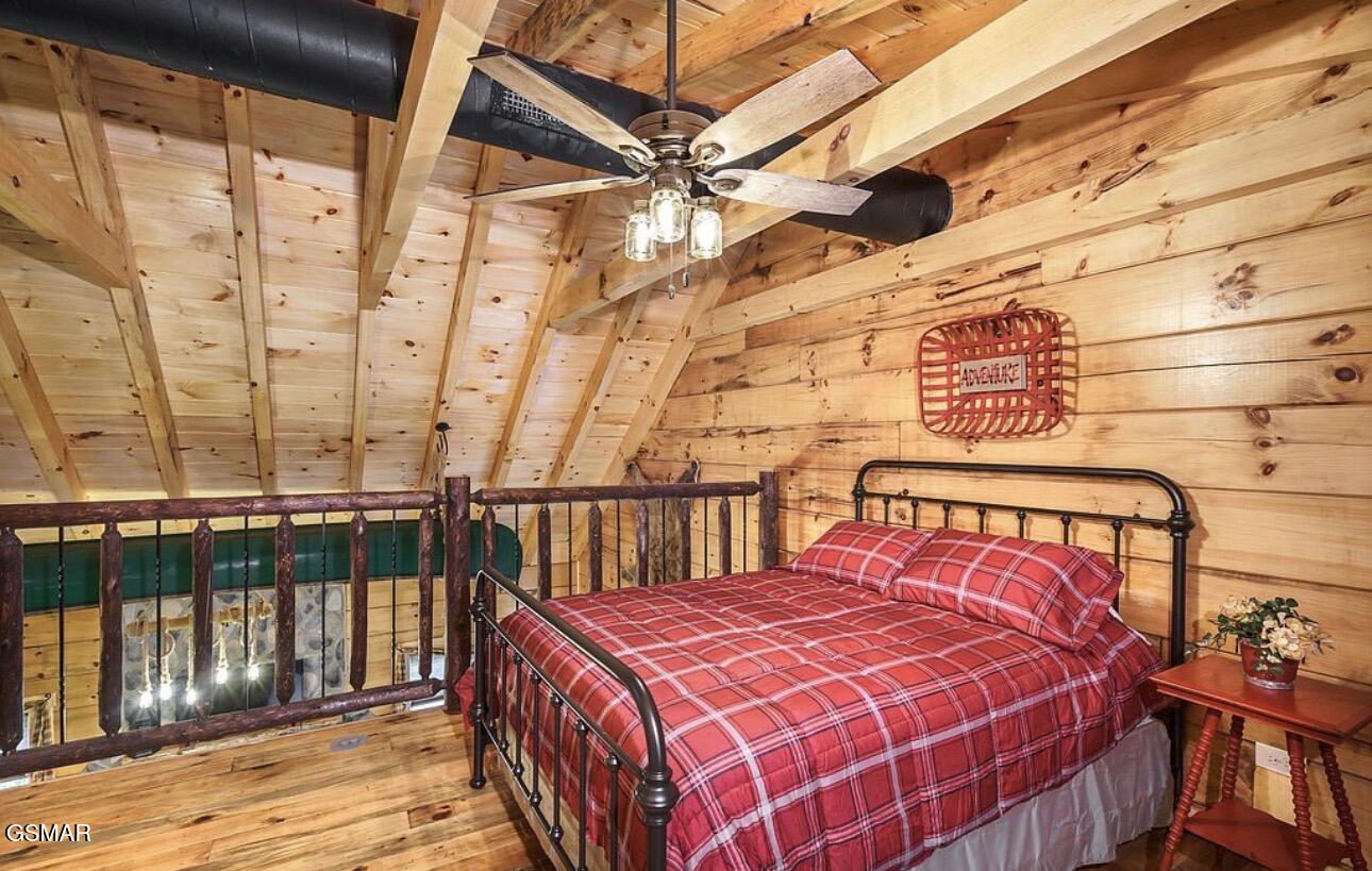 289 Roaring Fork Road Gatlinburg TN 37738