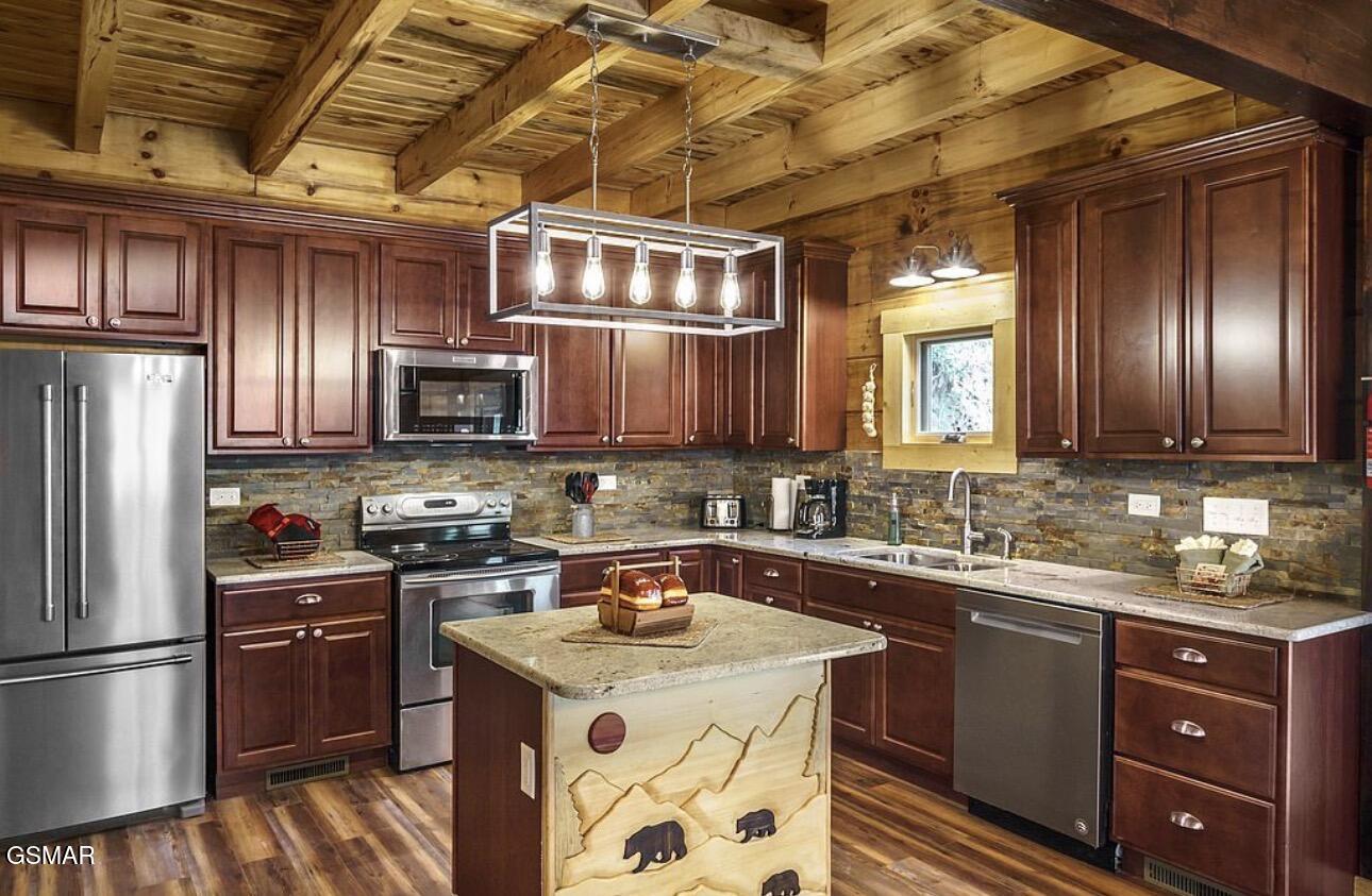 289 Roaring Fork Road Gatlinburg TN 37738