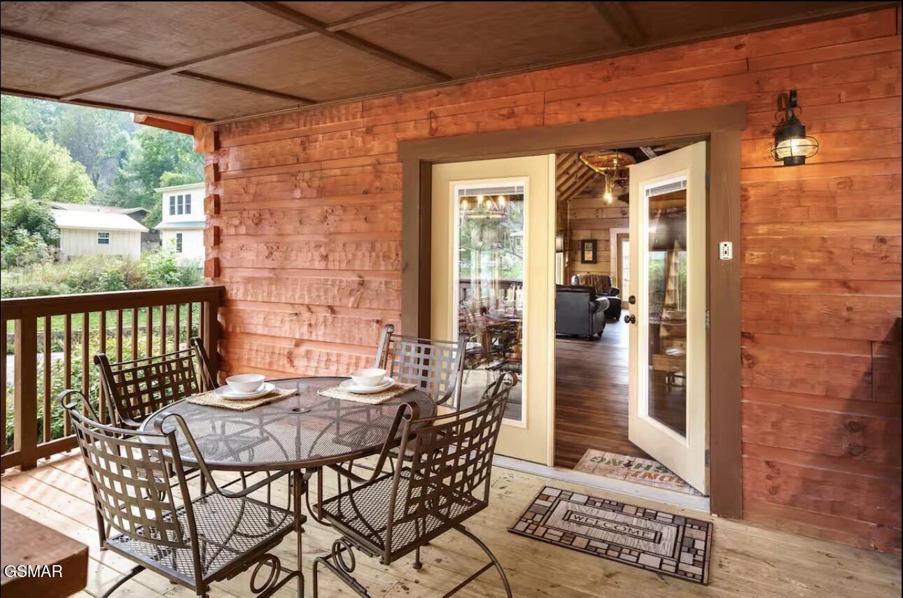 289 Roaring Fork Road Gatlinburg TN 37738