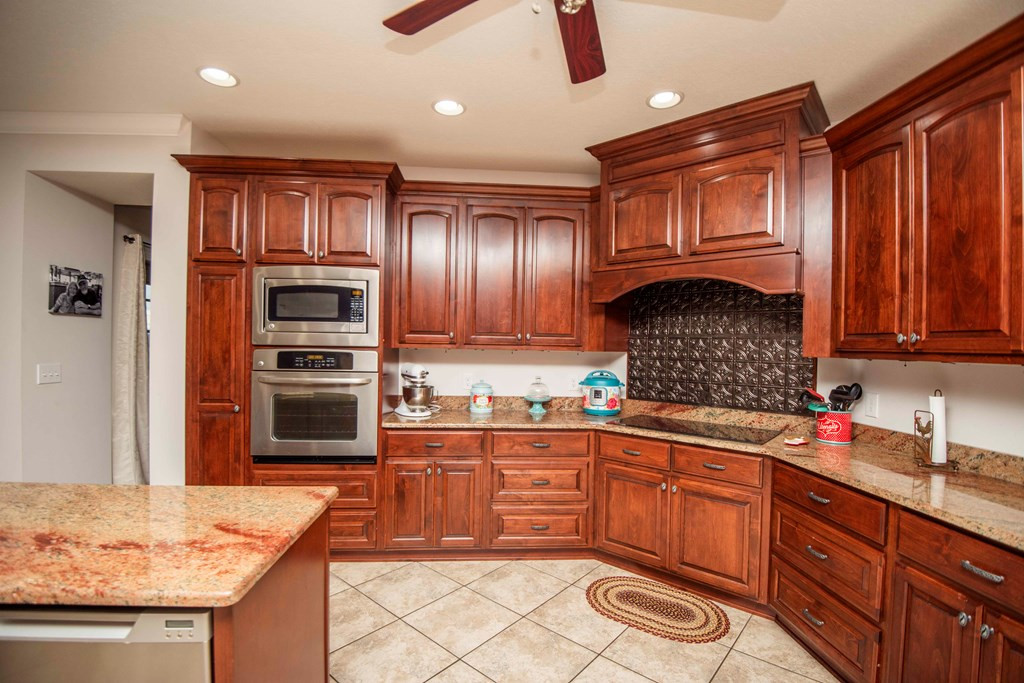 1435 Instrumental Avenue Sevierville TN 37876