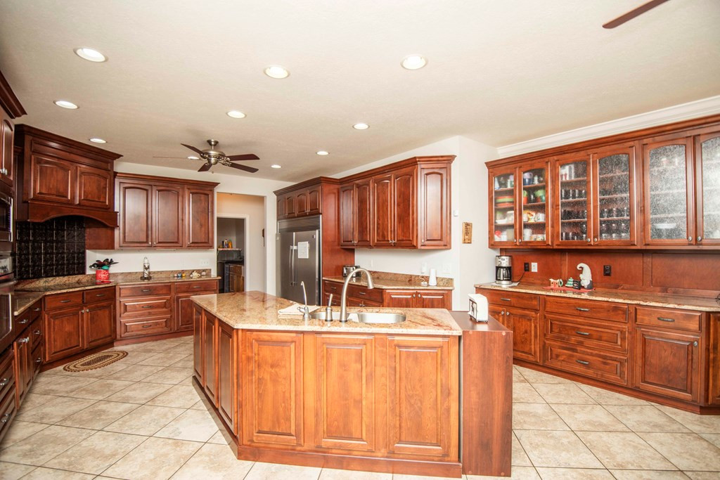 1435 Instrumental Avenue Sevierville TN 37876