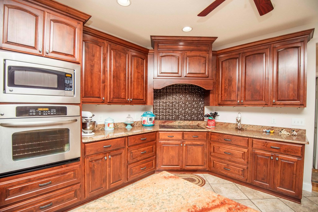 1435 Instrumental Avenue Sevierville TN 37876