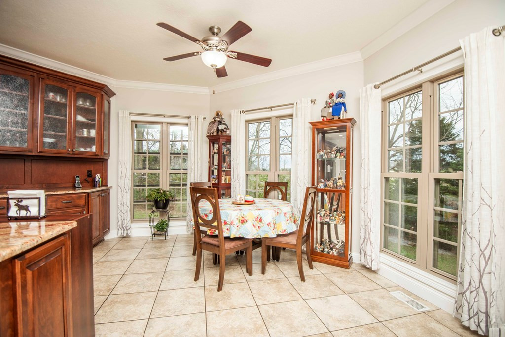 1435 Instrumental Avenue Sevierville TN 37876