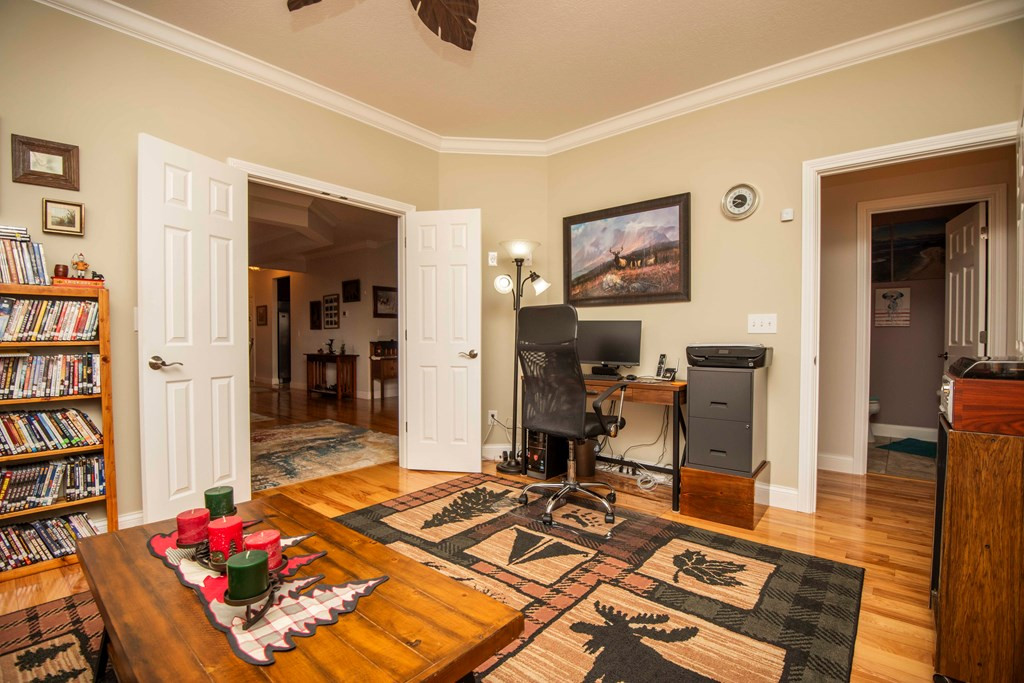 1435 Instrumental Avenue Sevierville TN 37876