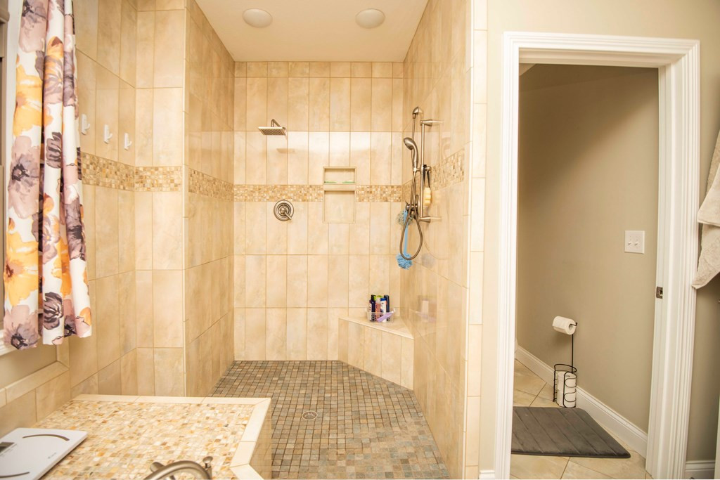 1435 Instrumental Avenue Sevierville TN 37876