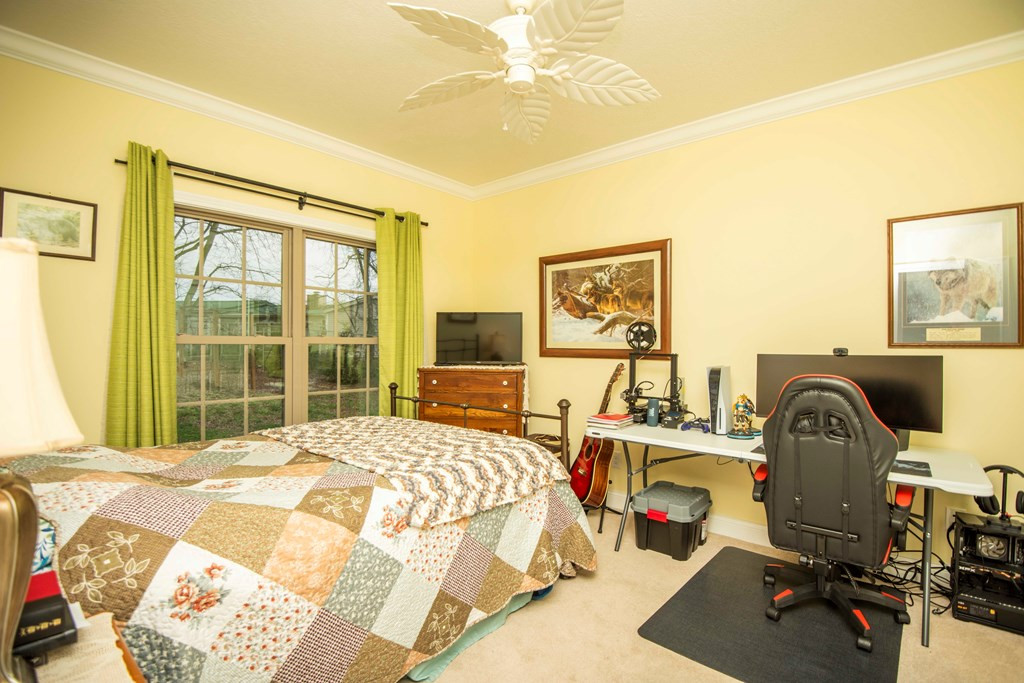 1435 Instrumental Avenue Sevierville TN 37876