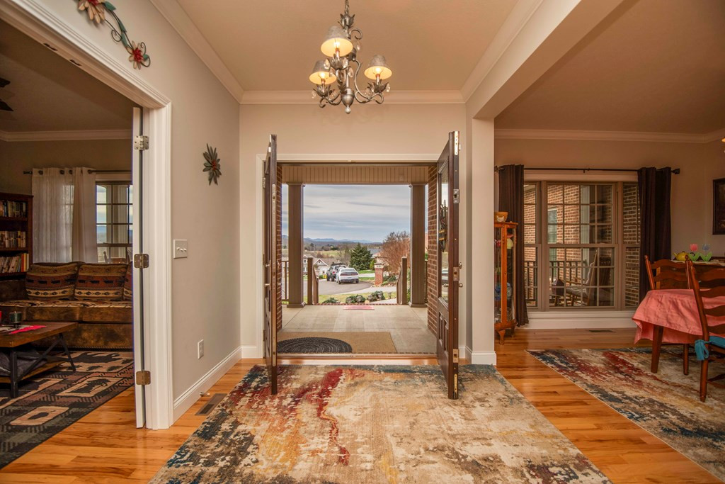 1435 Instrumental Avenue Sevierville TN 37876