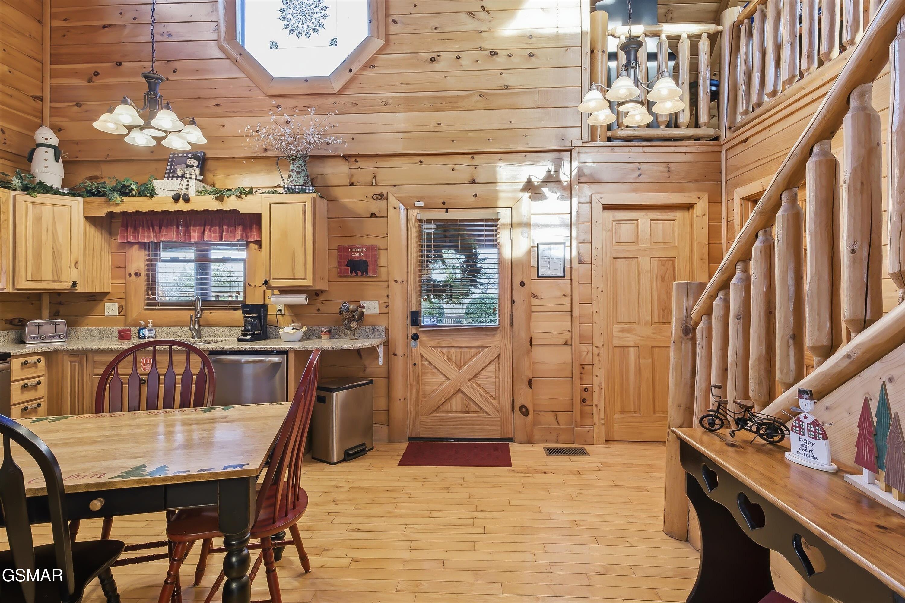 2012 Cougar Crossing Way Sevierville TN 37862