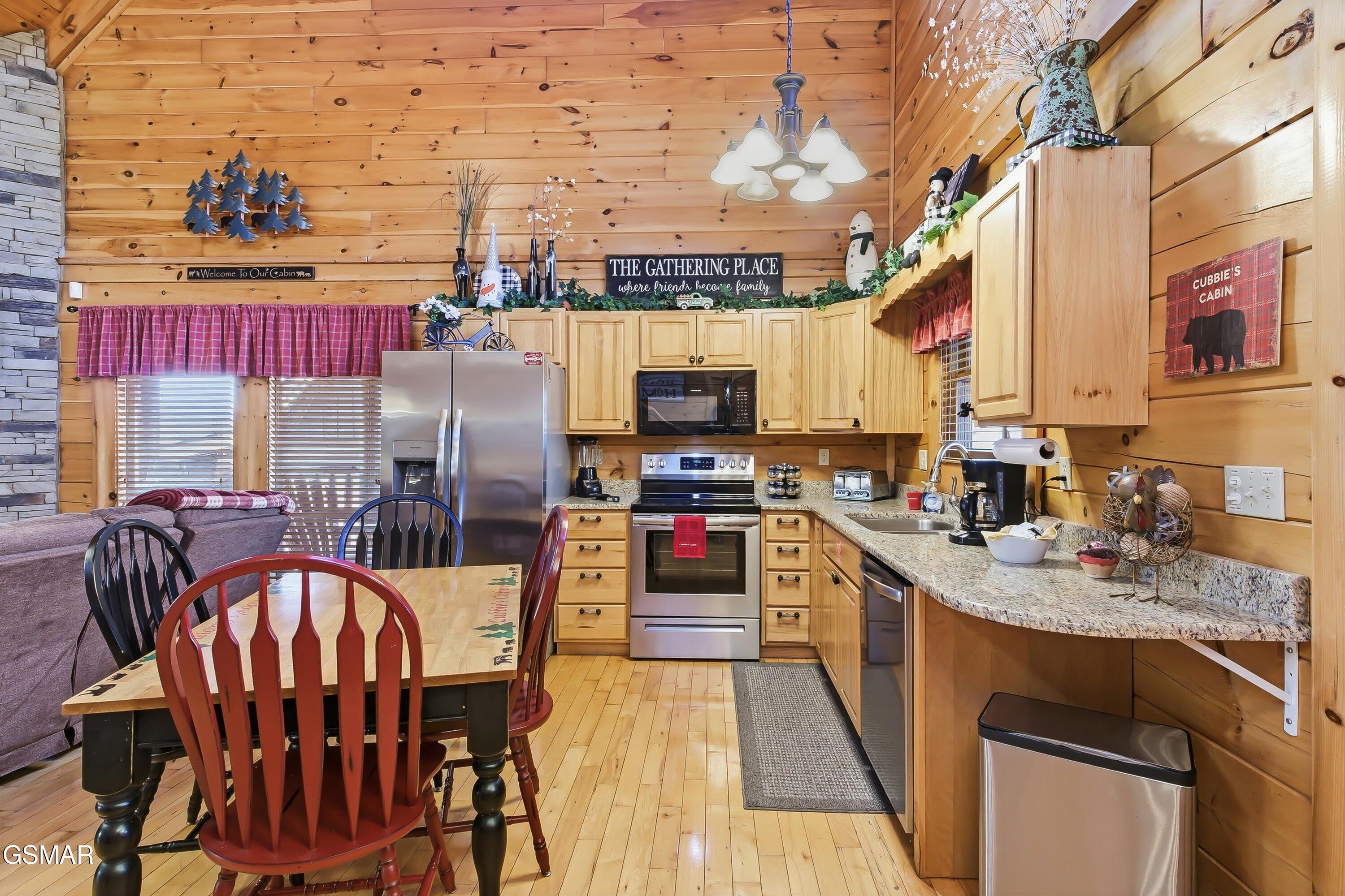 2012 Cougar Crossing Way Sevierville TN 37862