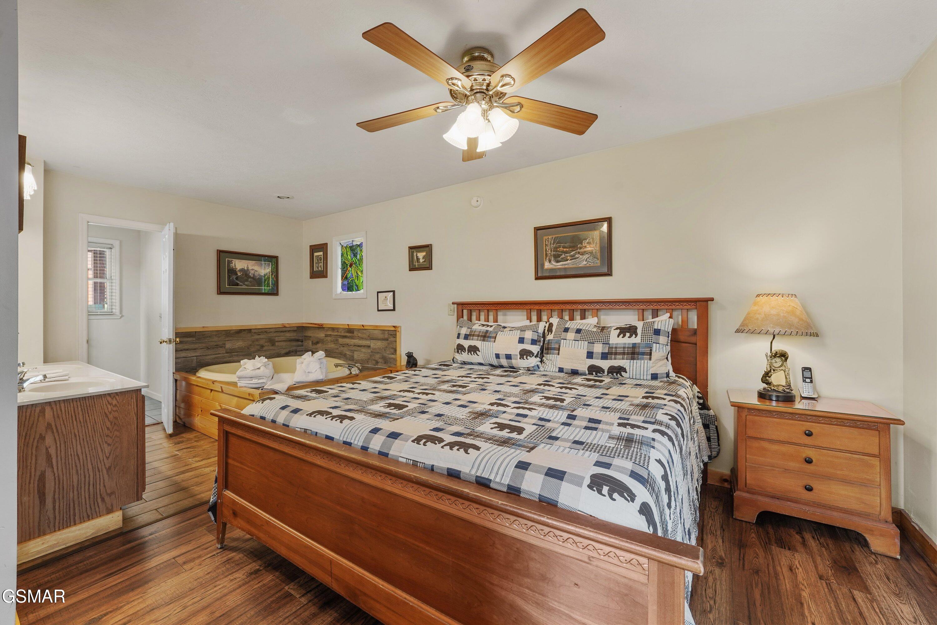 328 Pinnacle Cottage Way Gatlinburg TN 37738