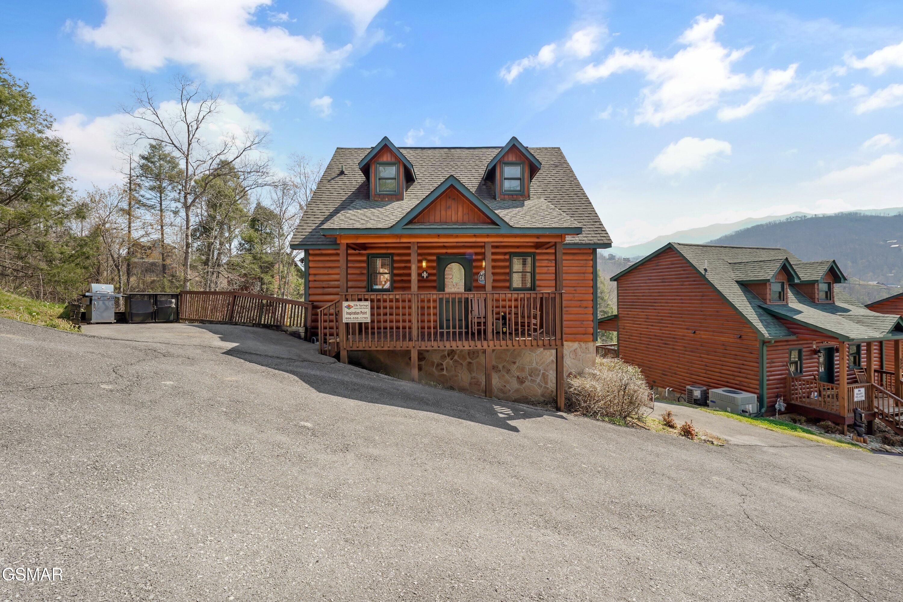 328 Pinnacle Cottage Way Gatlinburg TN 37738
