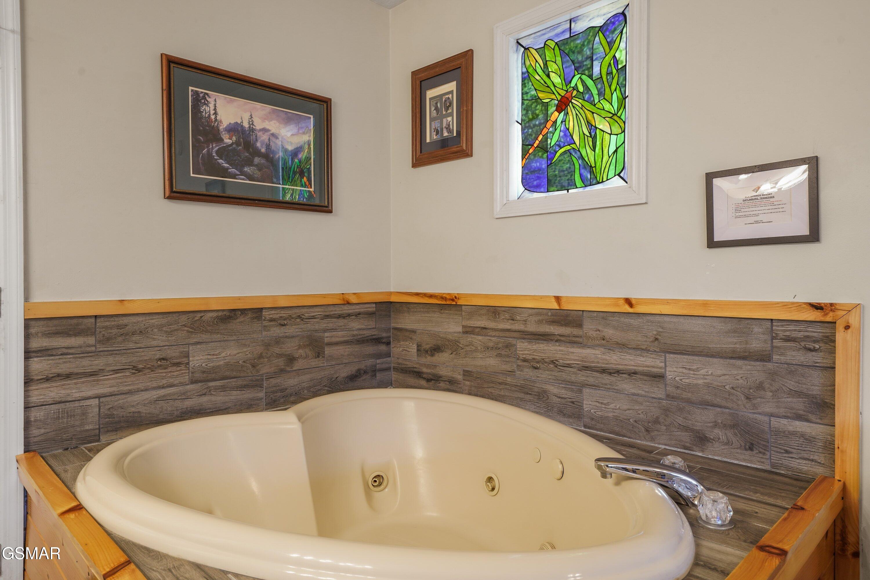 328 Pinnacle Cottage Way Gatlinburg TN 37738