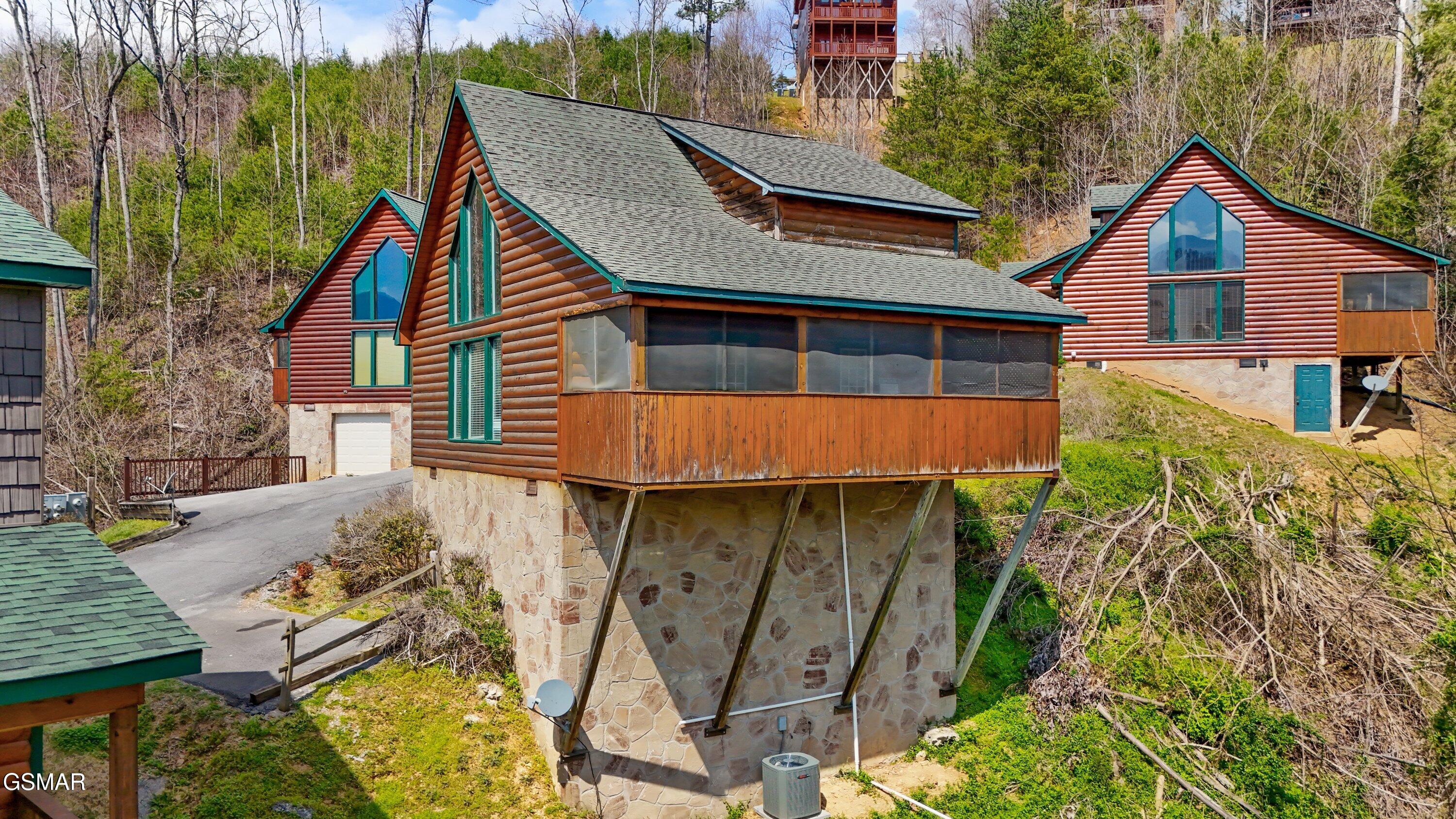 328 Pinnacle Cottage Way Gatlinburg TN 37738