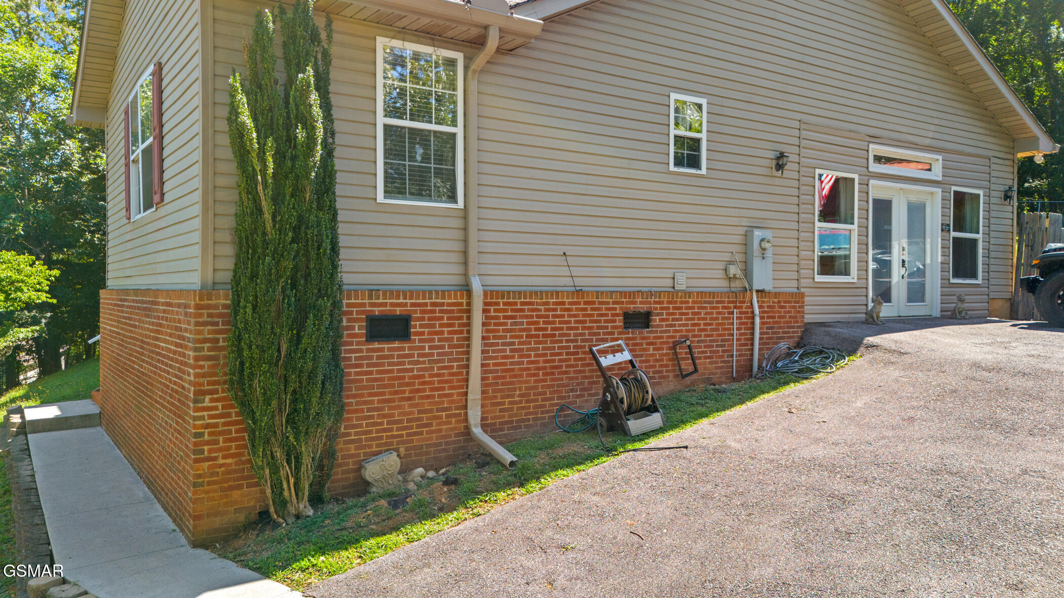 631 Rock House Road Kodak TN 37764