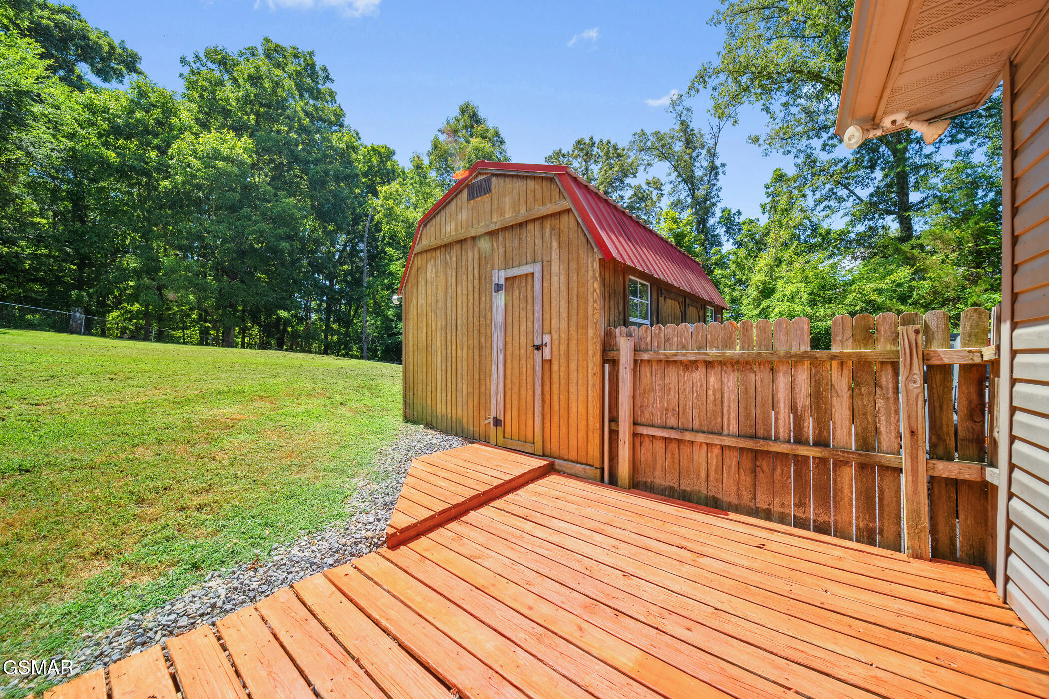 631 Rock House Road Kodak TN 37764