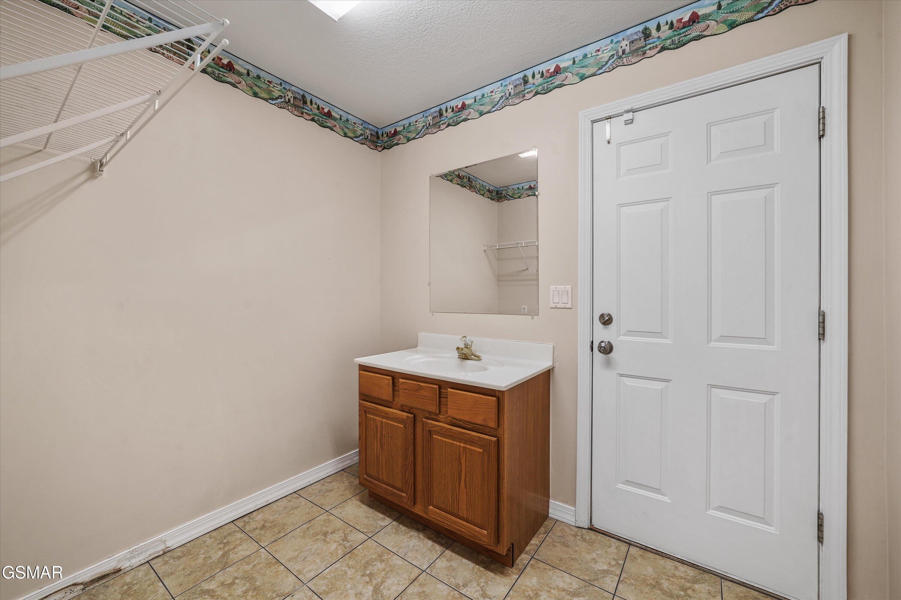 1935 Old Newport Highway Sevierville TN 37876
