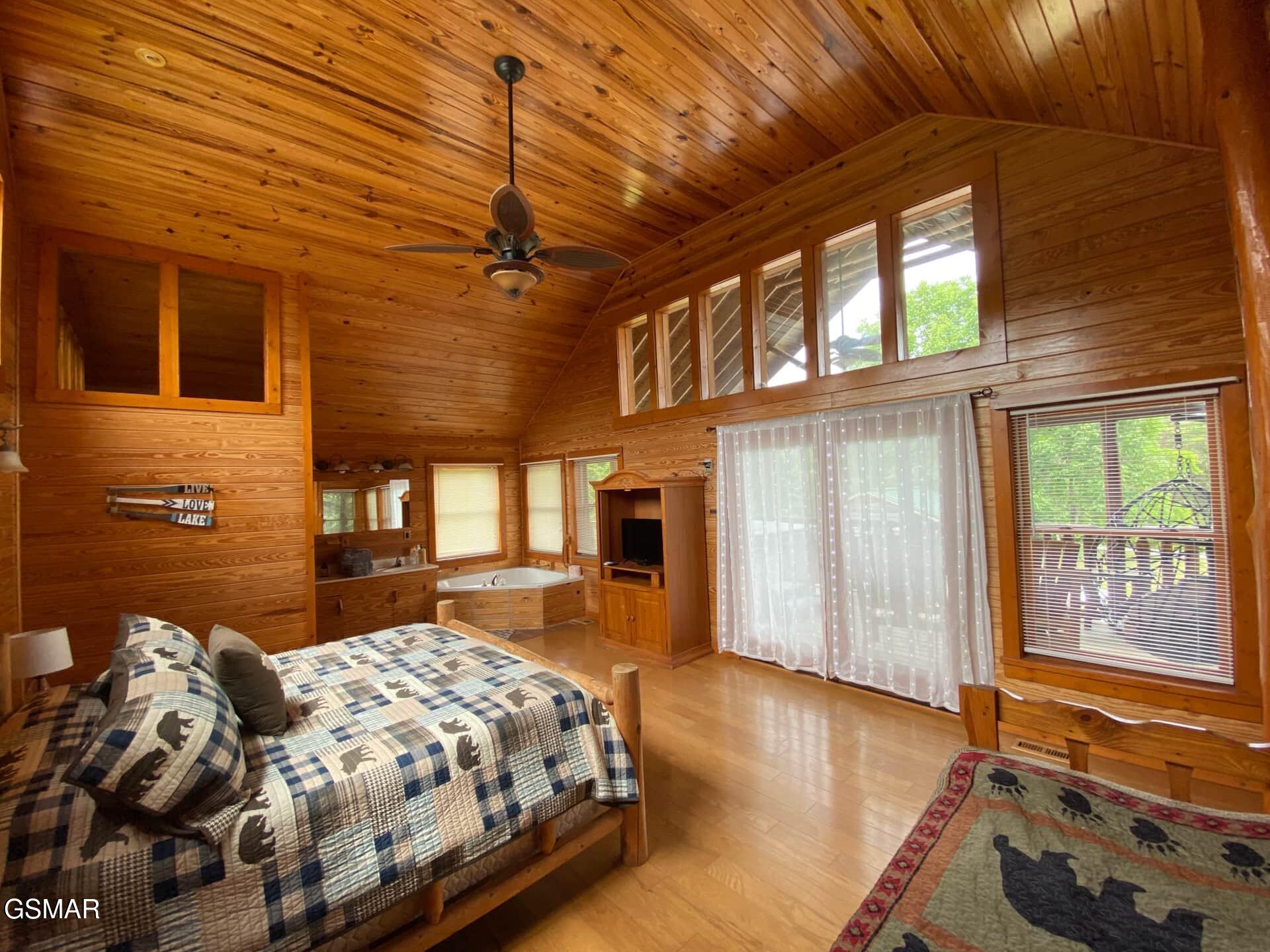 1030 E Madison Drive Sevierville TN 37876