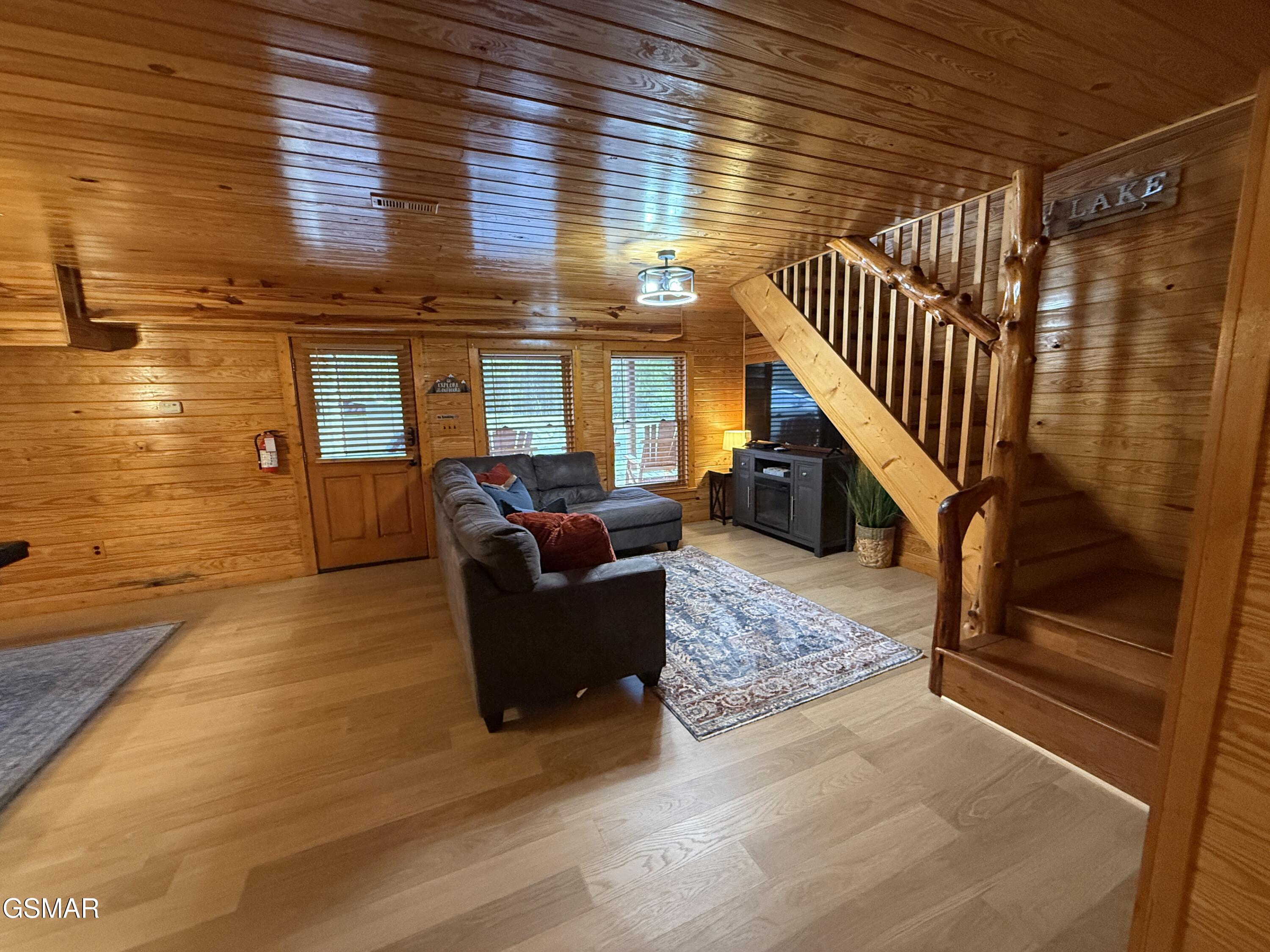 1030 E Madison Drive Sevierville TN 37876