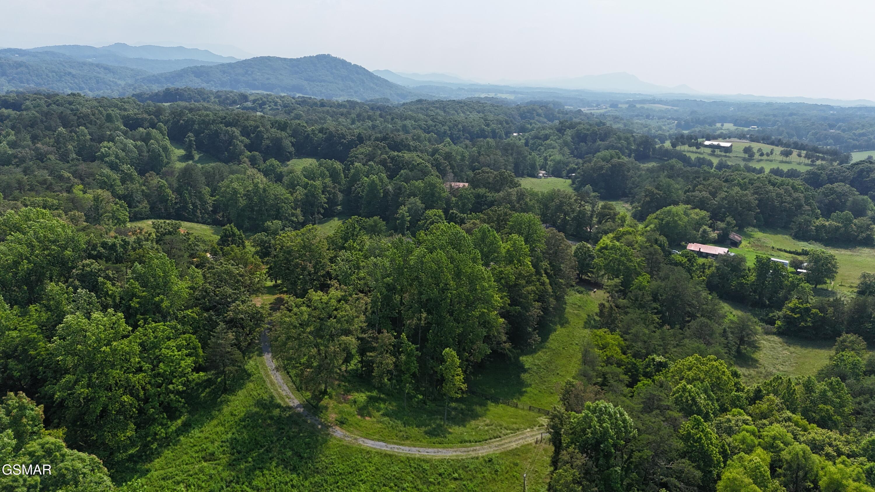 1121 Cummings Chapel Road Sevierville TN 37862