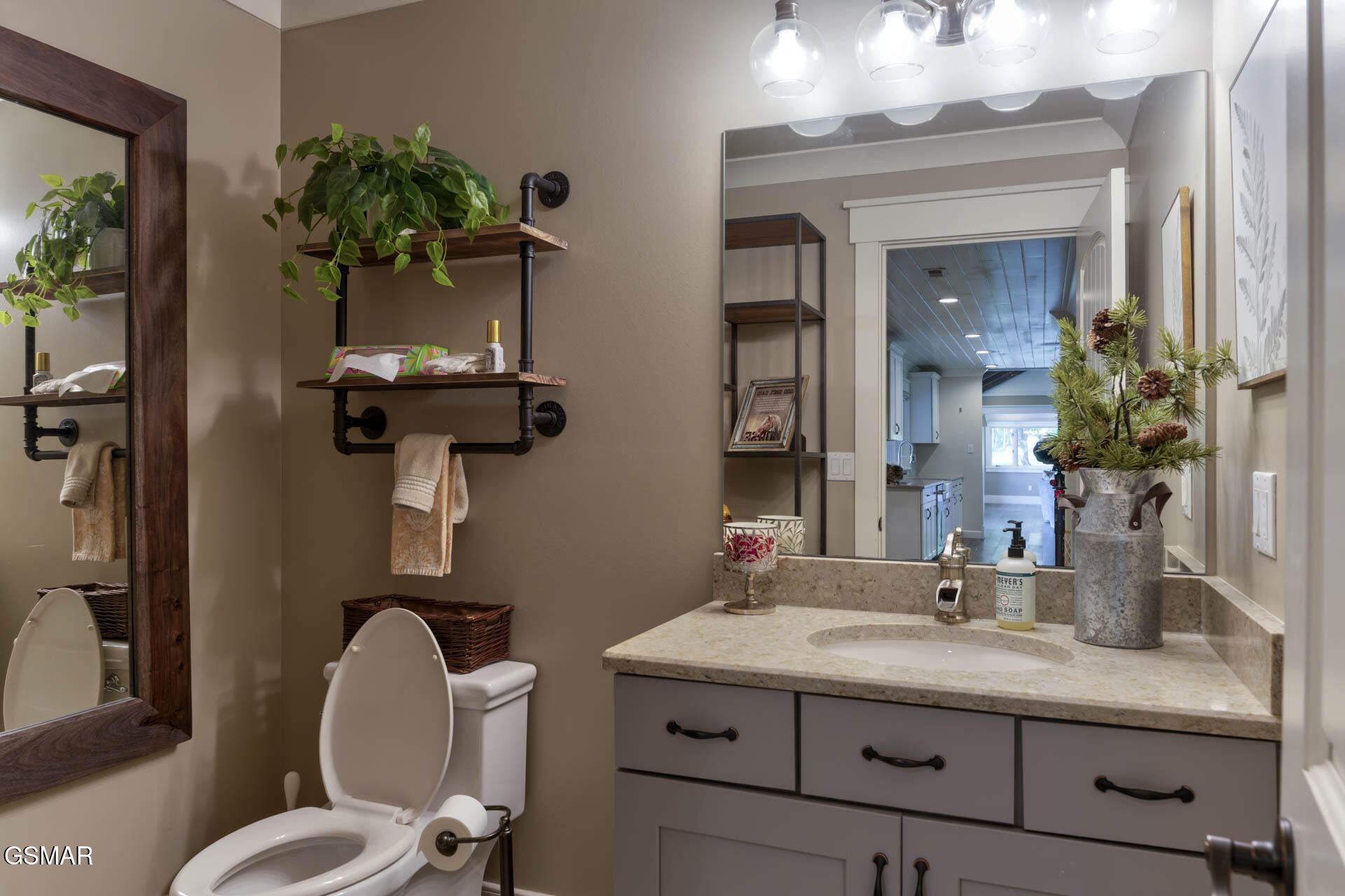 1121 Cummings Chapel Road Sevierville TN 37862